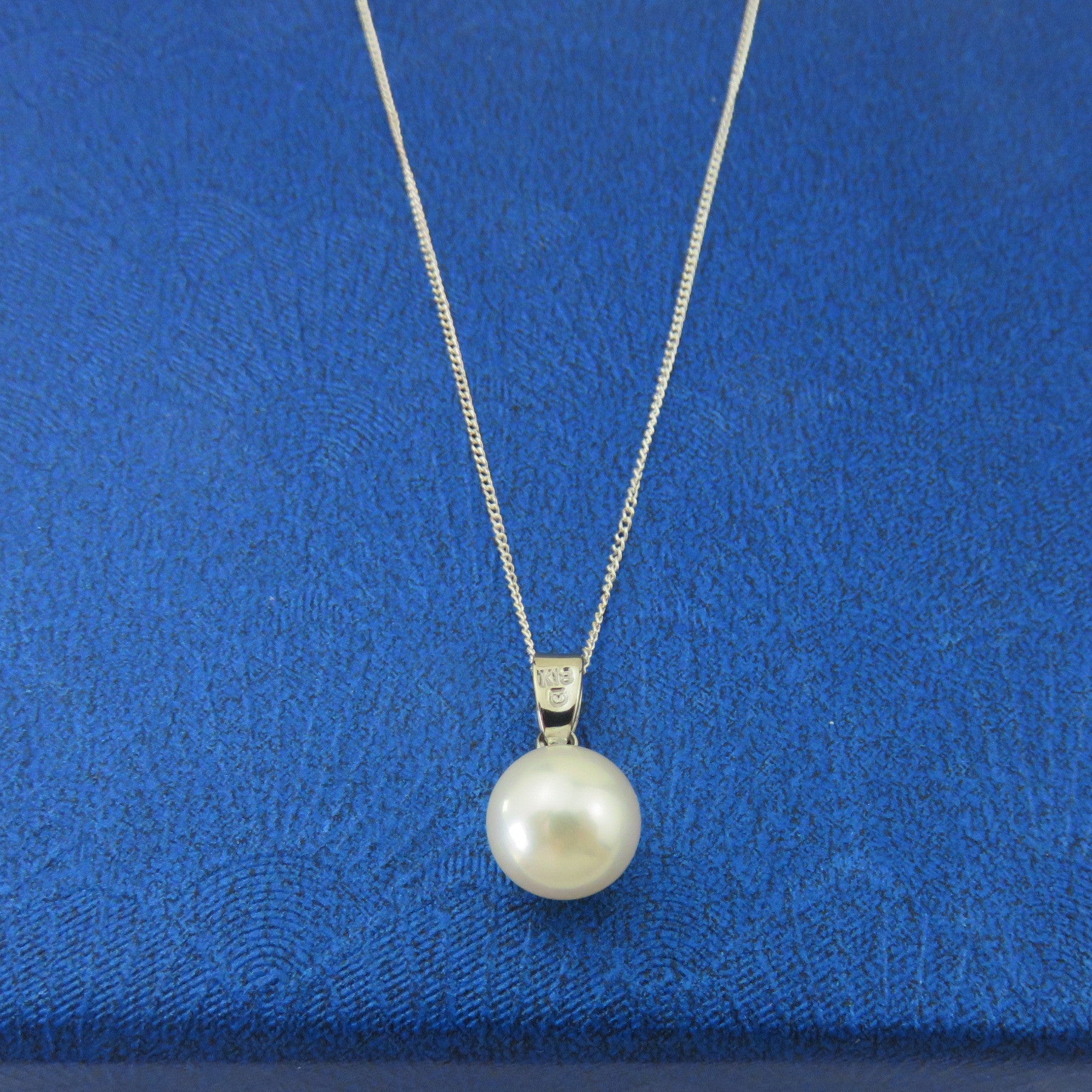 Mikimoto K18 White Gold 7.7mm Akoya Pearl Solitaire Pendant Charm
