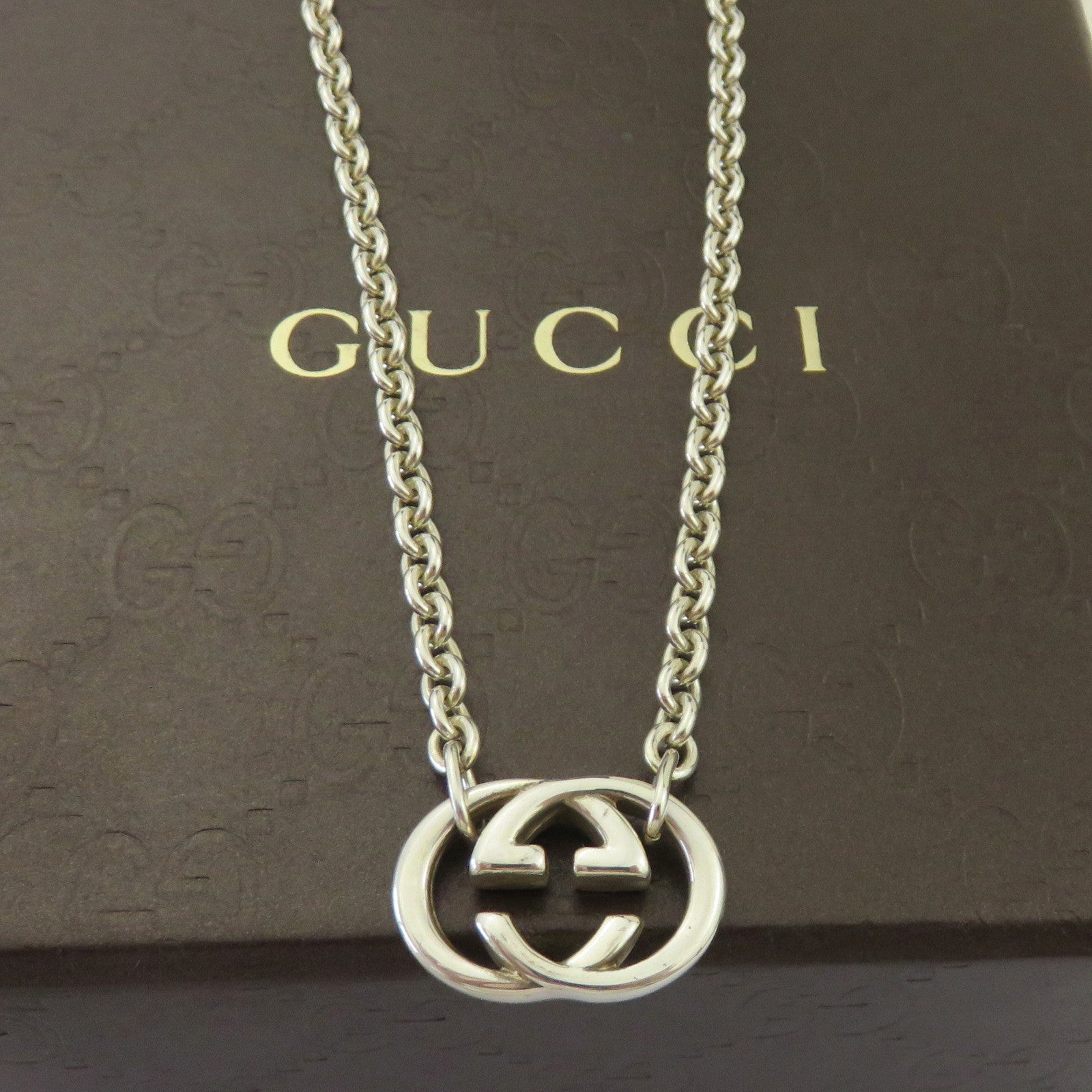 Gucci 925 Sterling Silver Interlocking G Oval Link Unisex Pendant Necklace