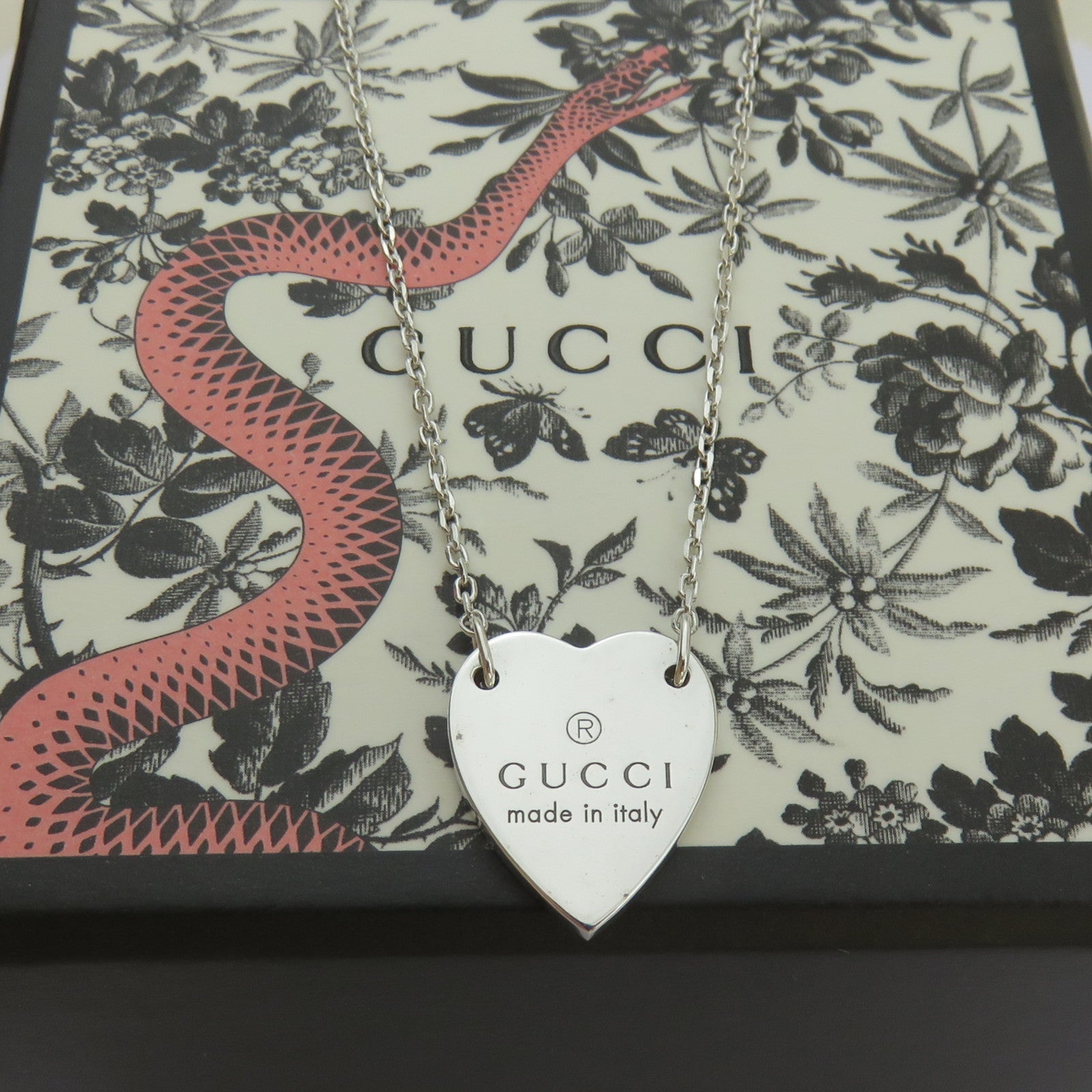 Gucci 925 Sterling Silver Trademark Heart Pendant Necklace with Box