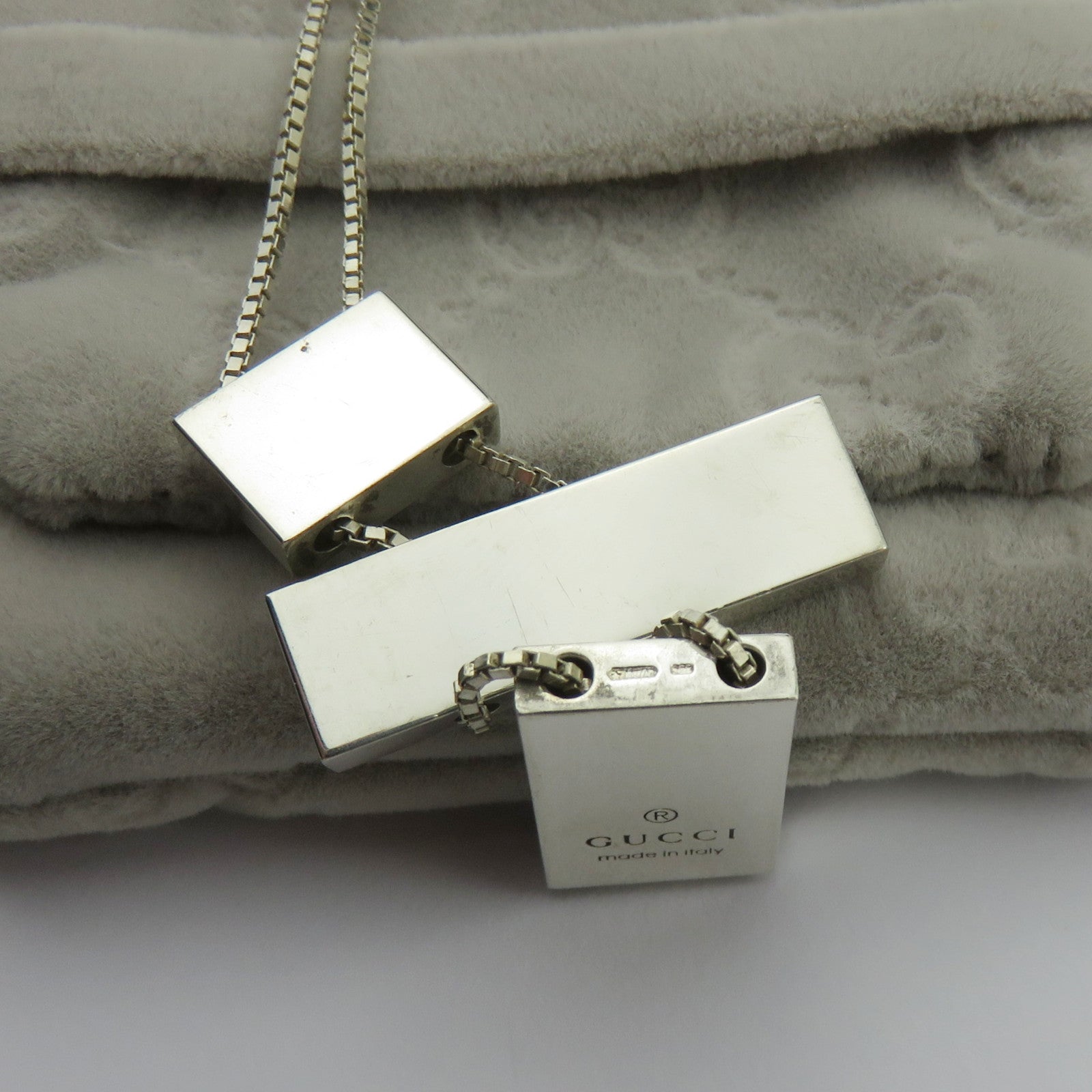 Gucci 925 Sterling Silver Large Cross Unisex Pendant Necklace with Pouch