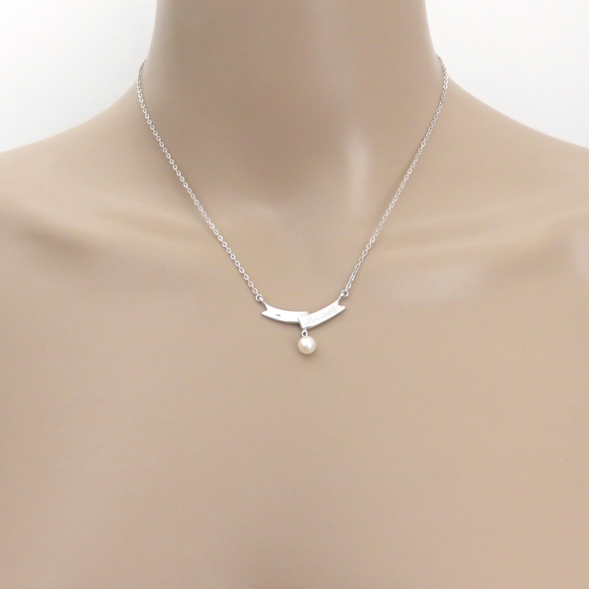 Mikimoto 925 Sterling Silver Ribbon Akoya Pearl Pendant Necklace with Pouch