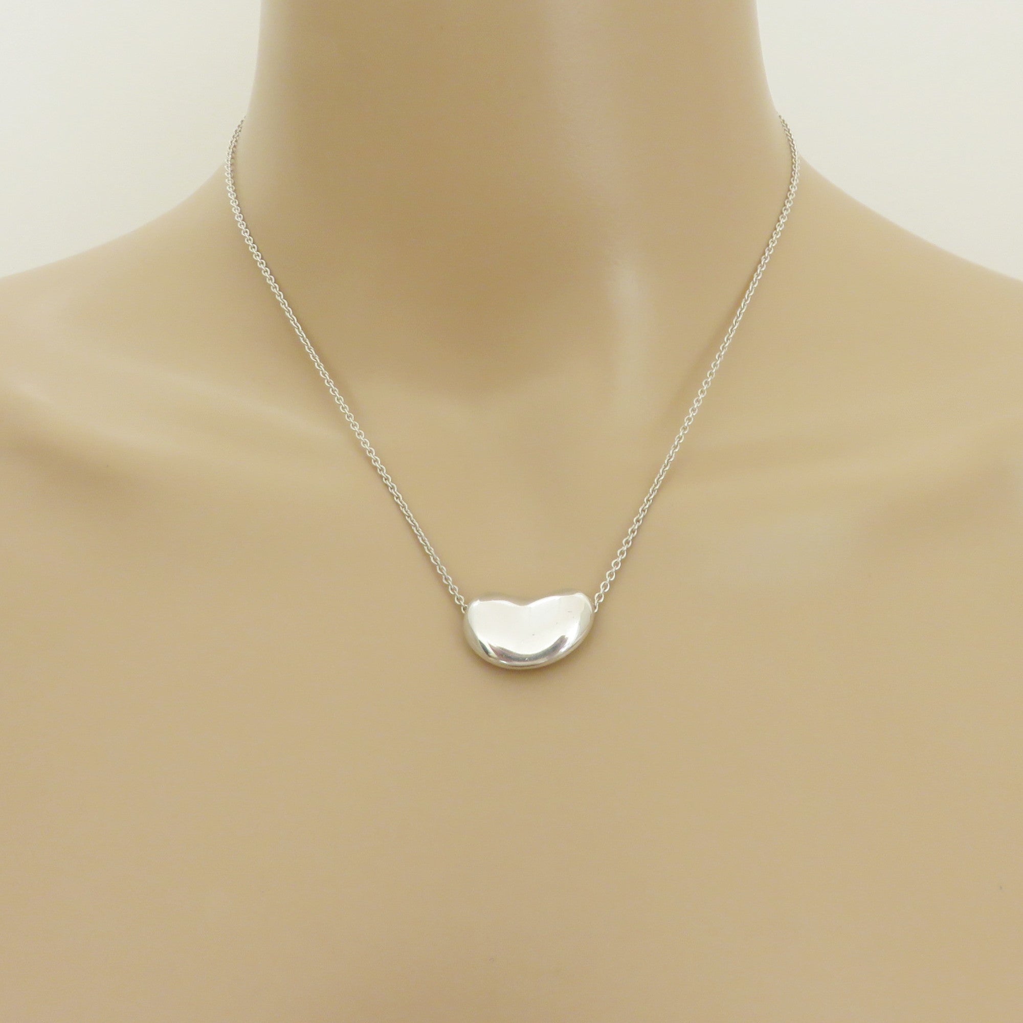 TIFFANY & CO 925 Sterling Silver Large Bean Pendant Necklace with Pouch