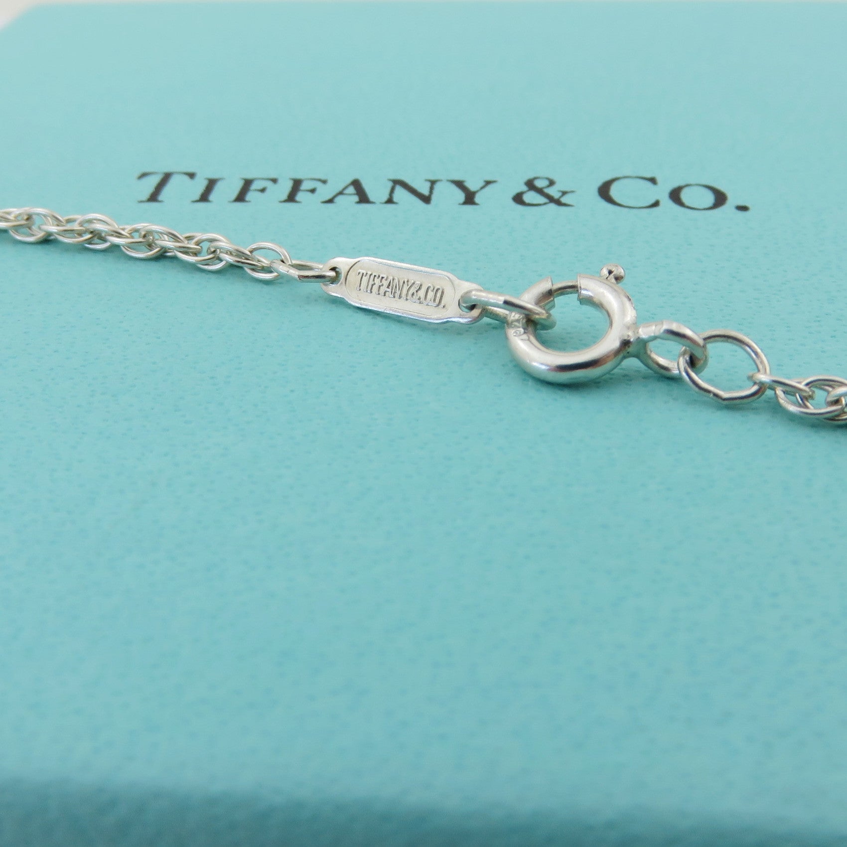 TIFFANY & CO 925 Sterling Silver 18K Gold Twist Heart Pendant Necklace with Box