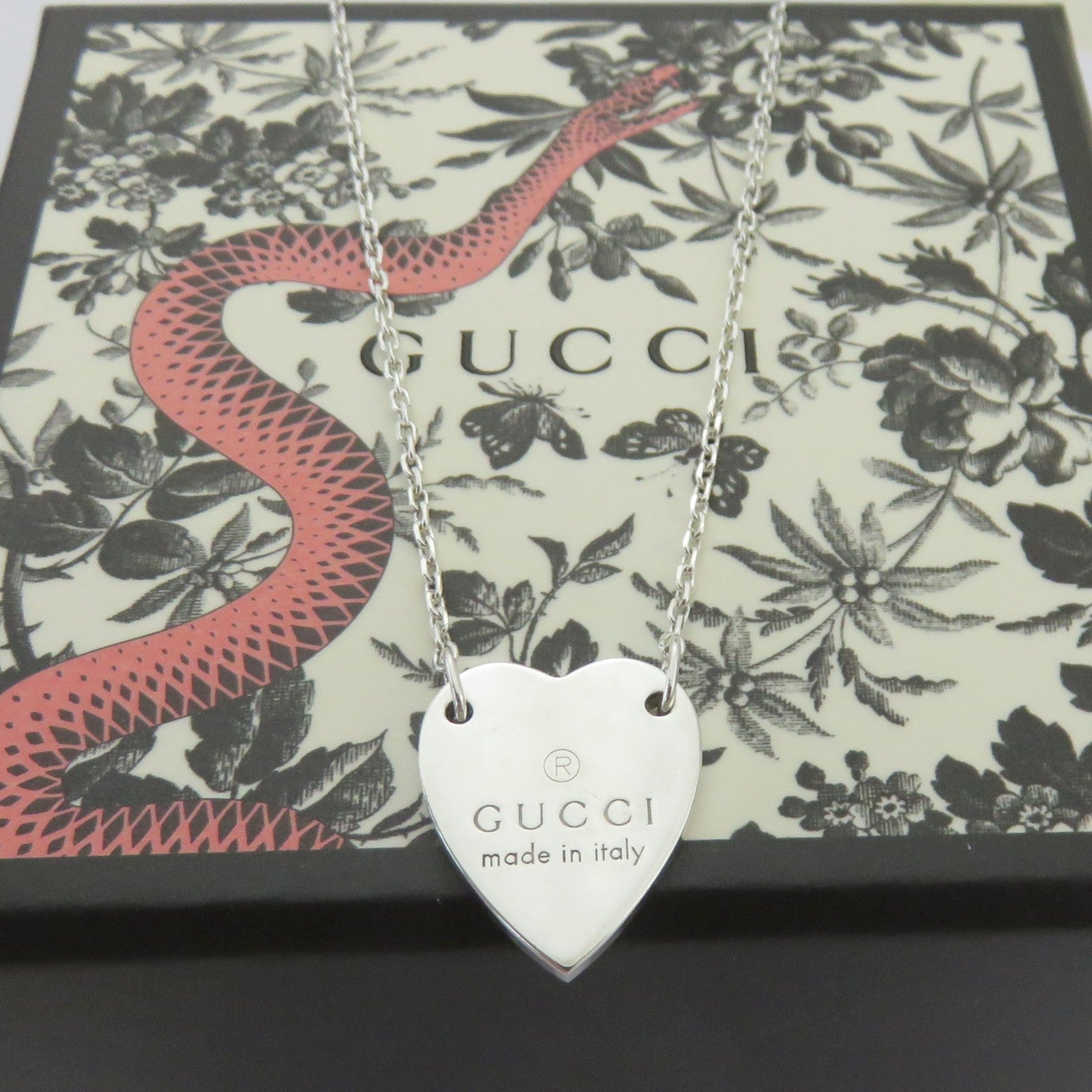 Gucci 925 Sterling Silver Trademark Heart Pendant Necklace Authentic with Box