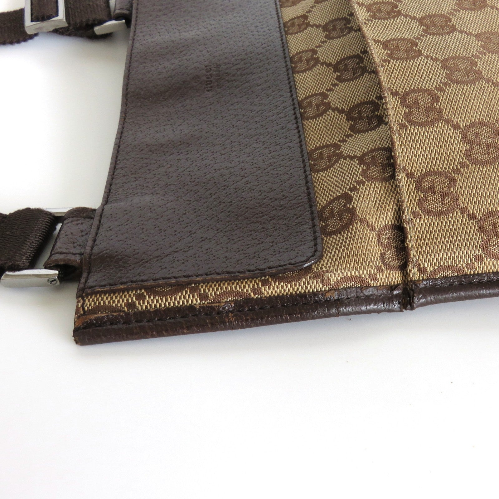 Authentic GUCCI Brown GG Monogram Canvas Leather Unisex Cross Body Bag Purse