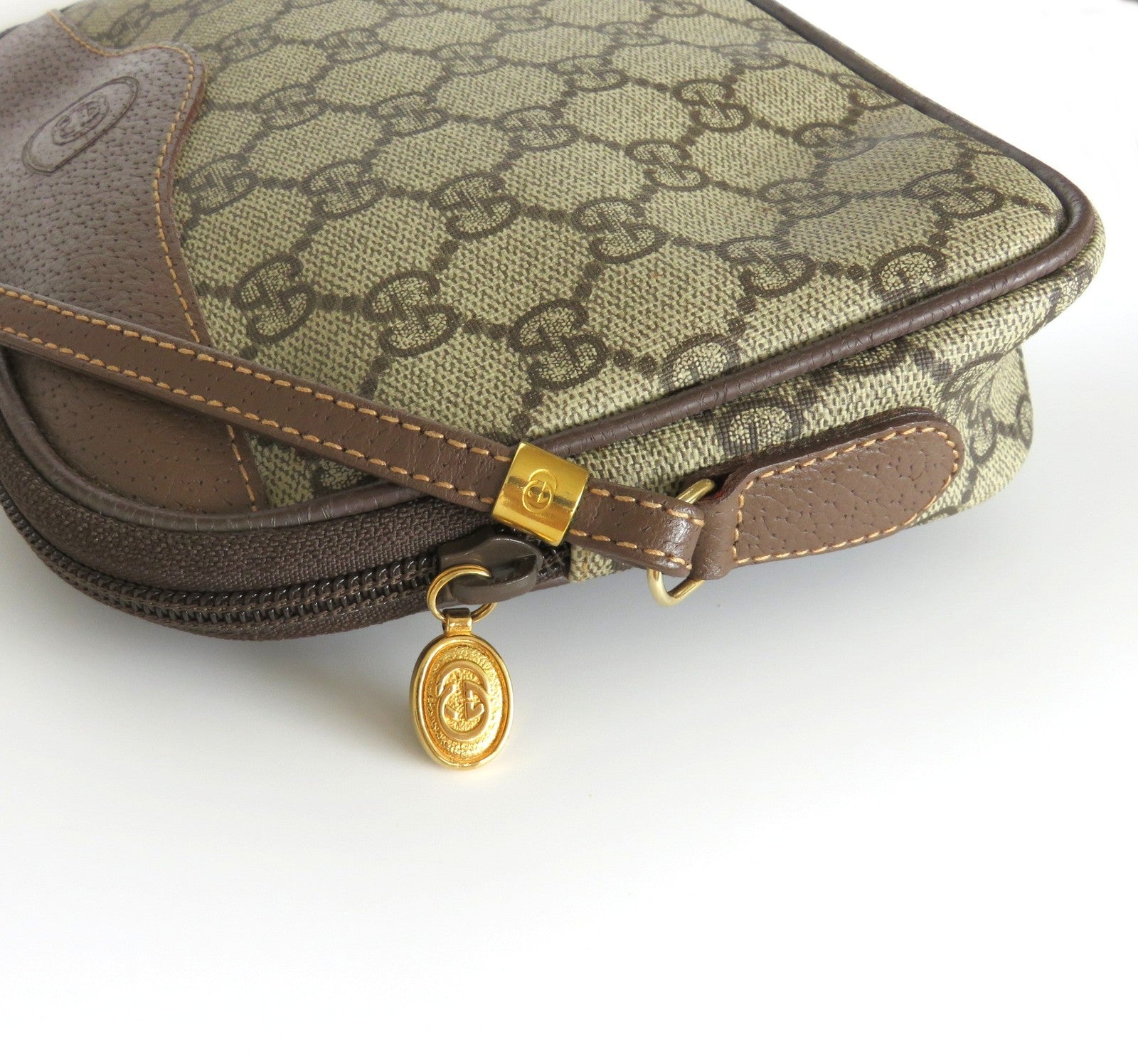 Authentic Vintage GUCCI Brown GG Monogram Canvas Leather Cross Body Bag Purse