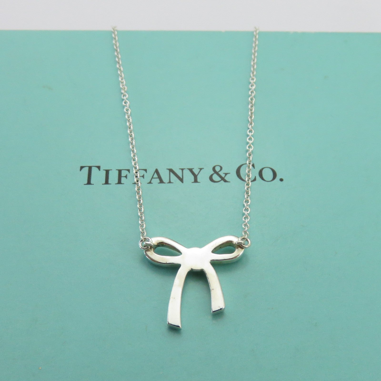 TIFFANY & CO 925 Sterling Silver Bow Ribbon Pendant Necklace Authentic