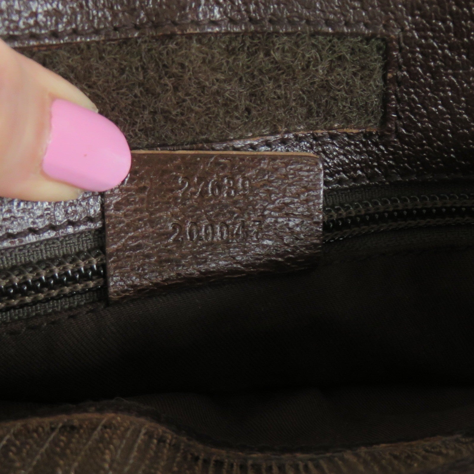 Authentic GUCCI Brown GG Monogram Canvas Leather Unisex Cross Body Bag Purse