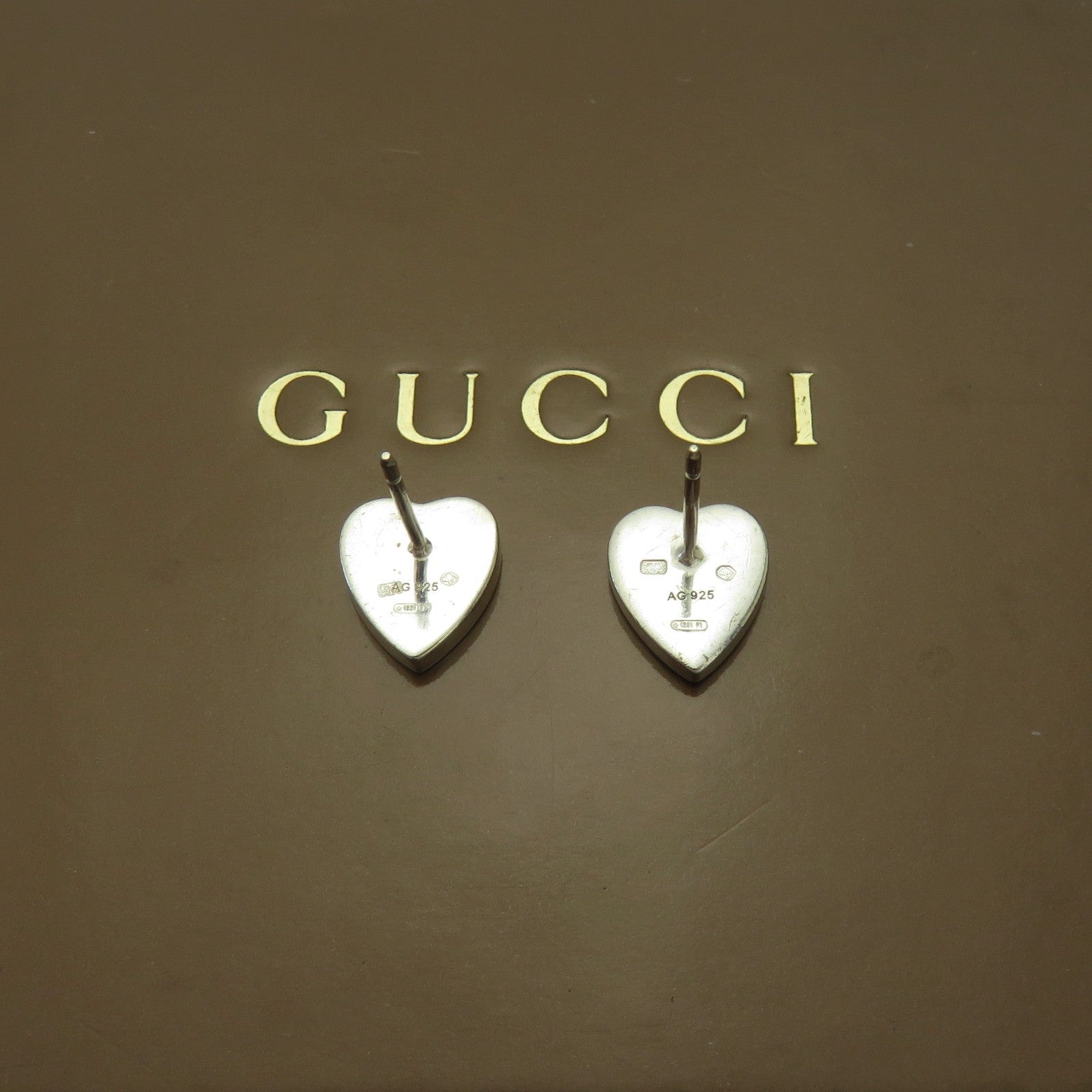 GUCCI 925 Sterling Silver Trademark Heart Tag Stud Earrings Made in Italy w/ Box
