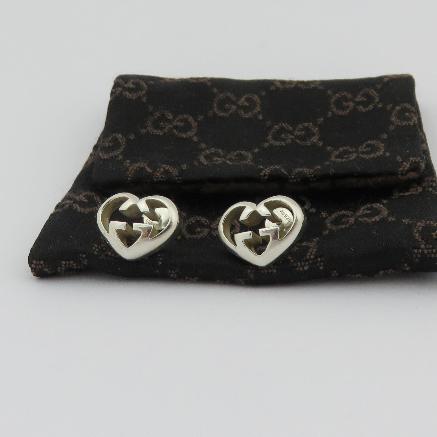 Gucci 925 Sterling Silver Interlocking G Heart Earrings Authentic with Box