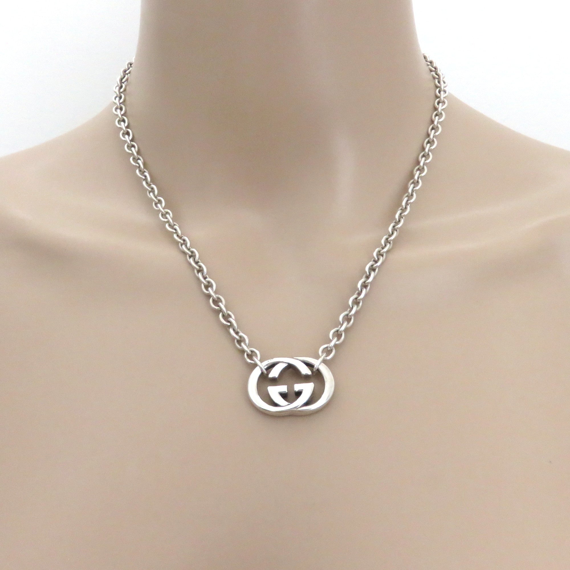 Gucci 925 Sterling Silver Interlocking G Oval Link Unisex Pendant Necklace