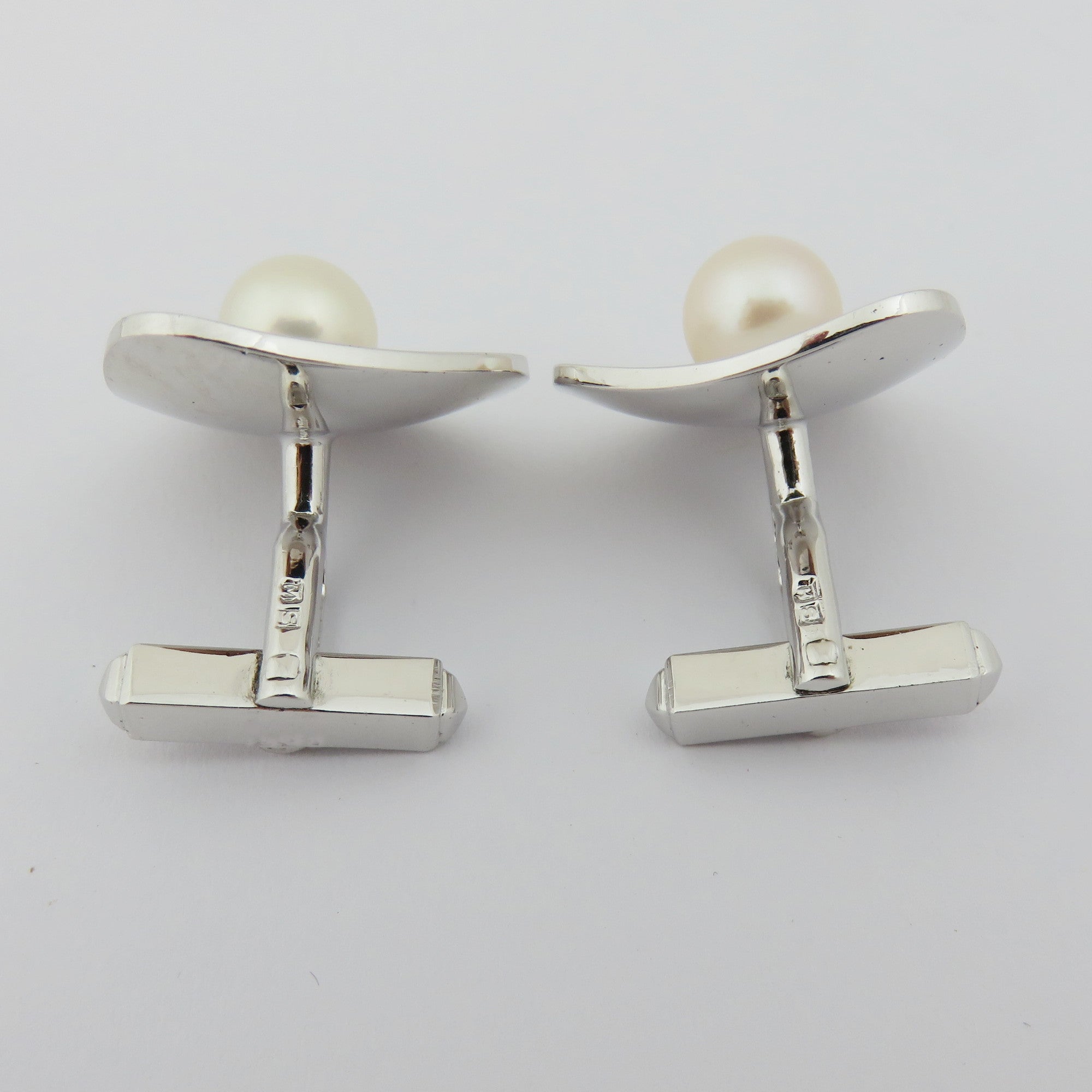 MIKIMOTO 925 Sterling Silver Akoya Pearl 8mm Triangle Geometric Cufflinks w/ Box