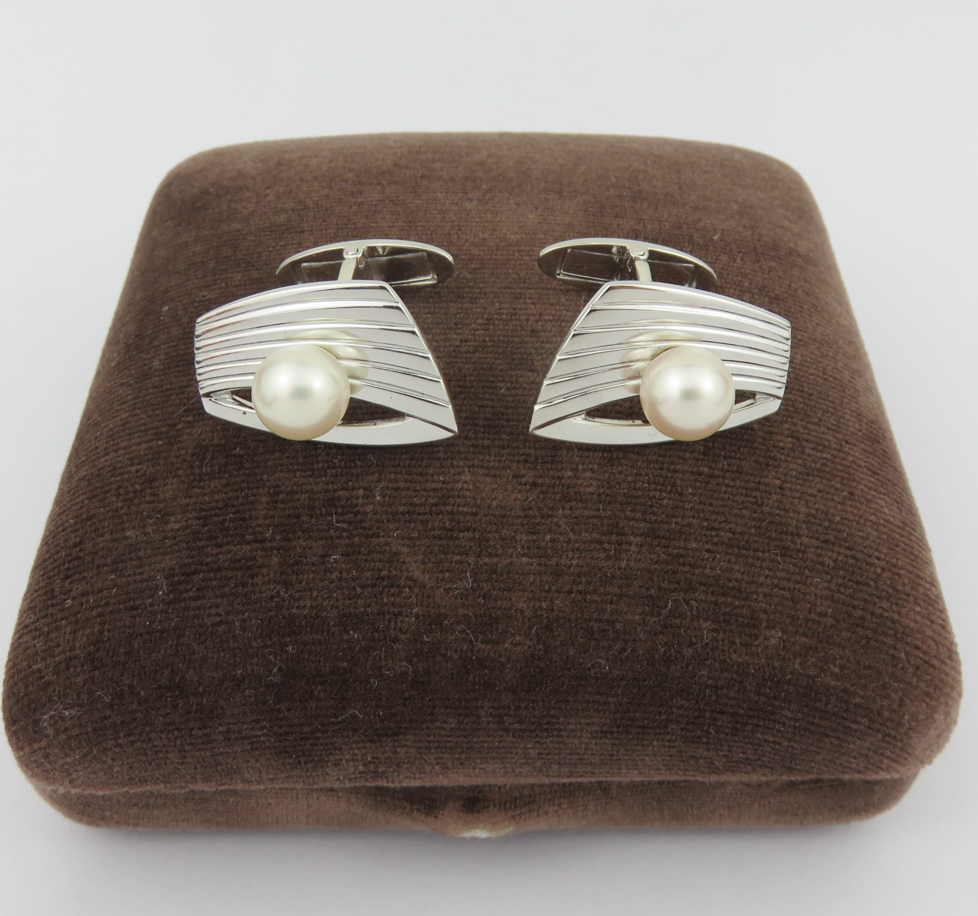 MIKIMOTO 925 Sterling Silver 7.3mm Akoya Pearl Geometric Cufflinks Japan w/ Box