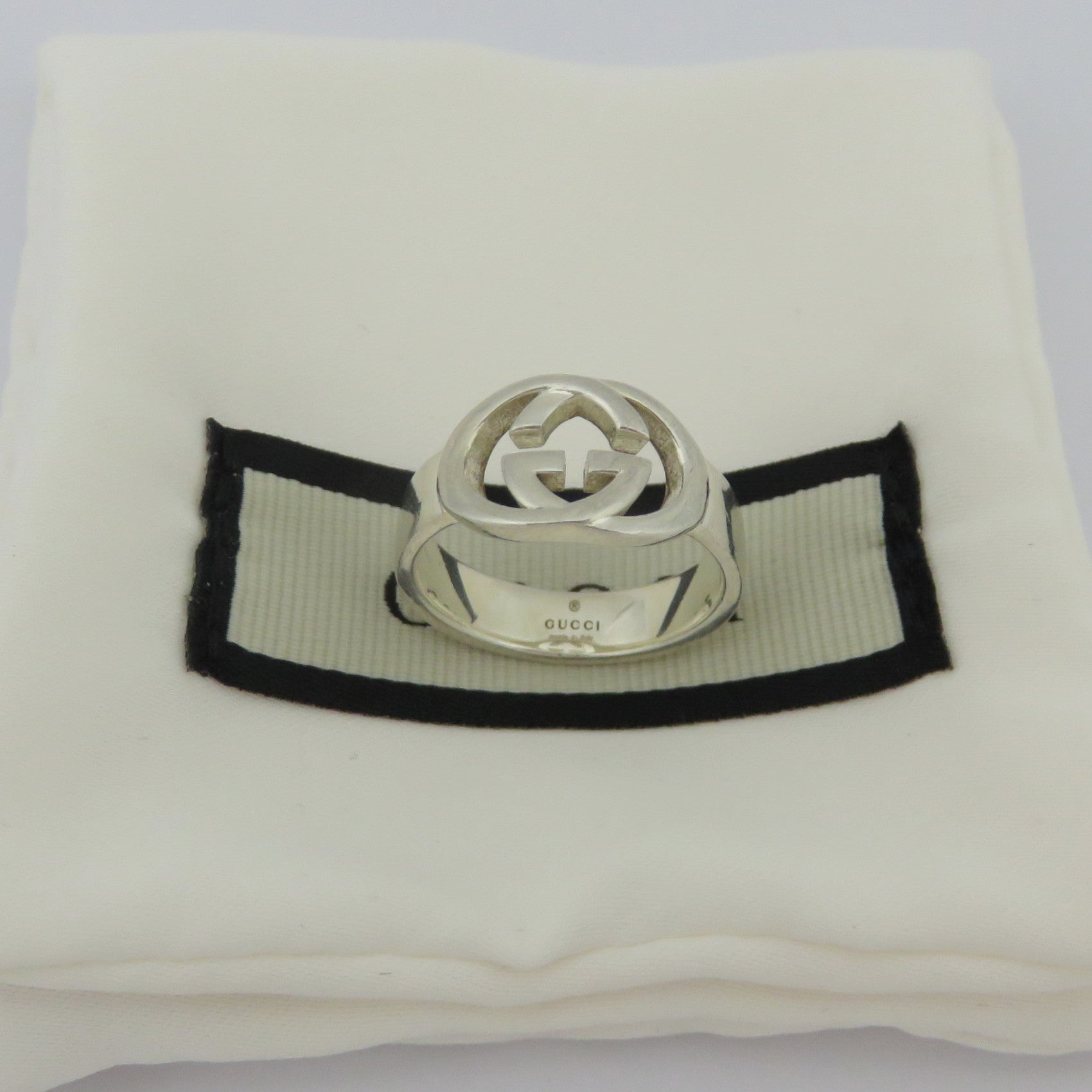 GUCCI 925 Sterling Silver Interlocking G Logo Ring Size 7 with Pouch