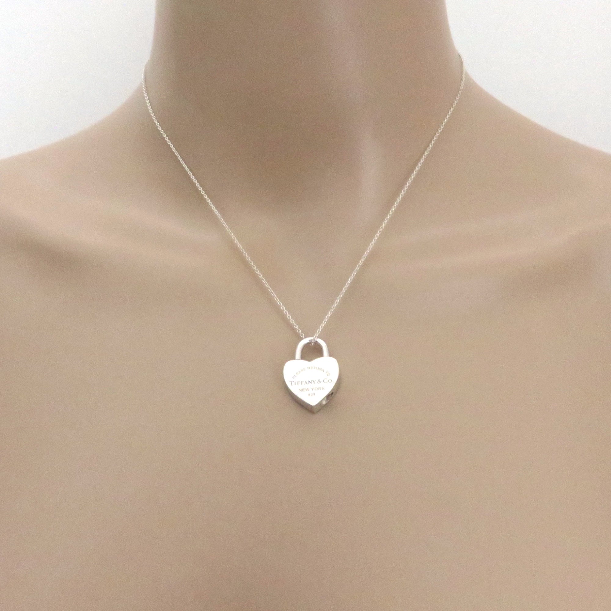 TIFFANY & CO 925 Silver Return to Tiffany Heart Padlock Pendant Necklace