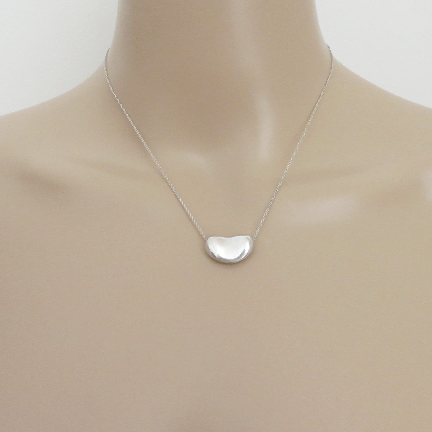 TIFFANY & CO 925 Sterling Silver Large Bean Pendant Necklace with Pouch