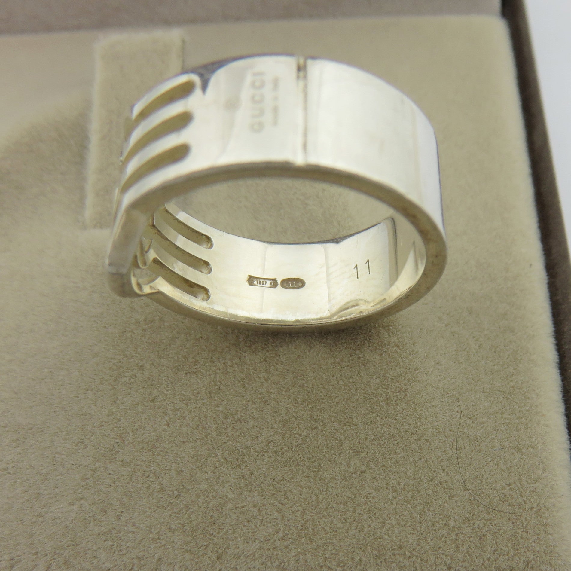 GUCCI 925 Sterling Silver Interlocking G Ring Size 5.75 with Box