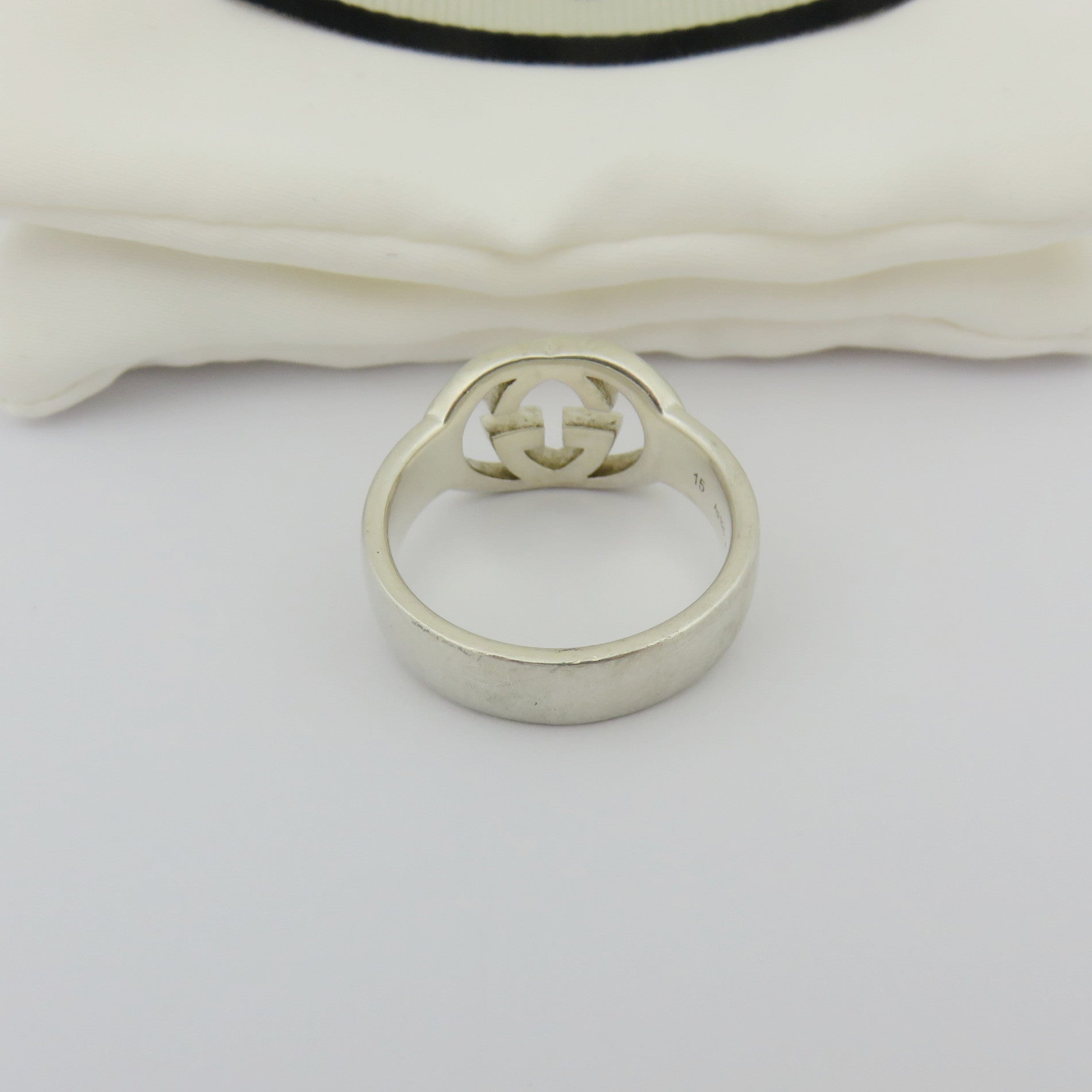 GUCCI 925 Sterling Silver Interlocking G Logo Ring Size 7 with Pouch