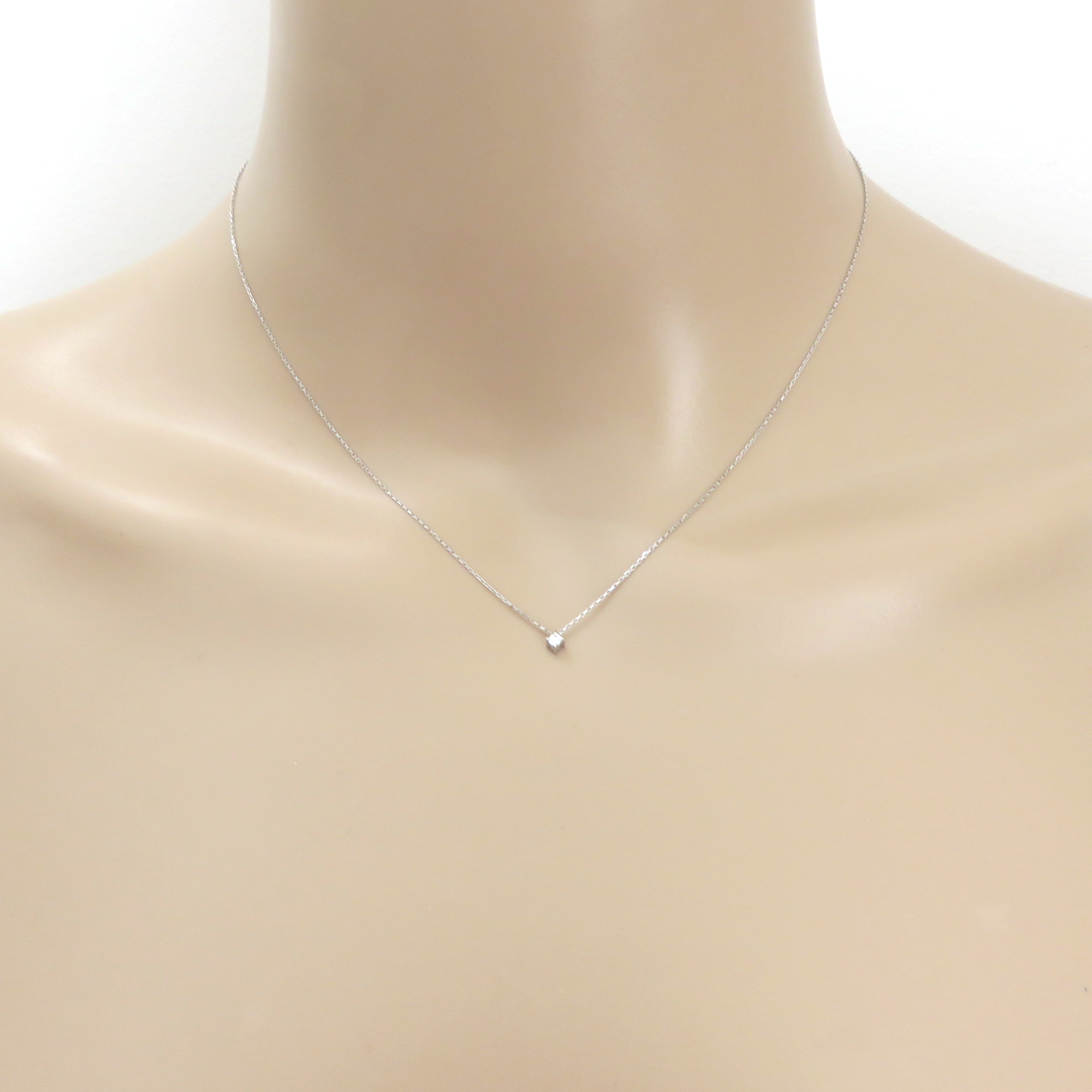 ete 10K White Gold Diamond Solitaire Pendant Necklace Japan Designer