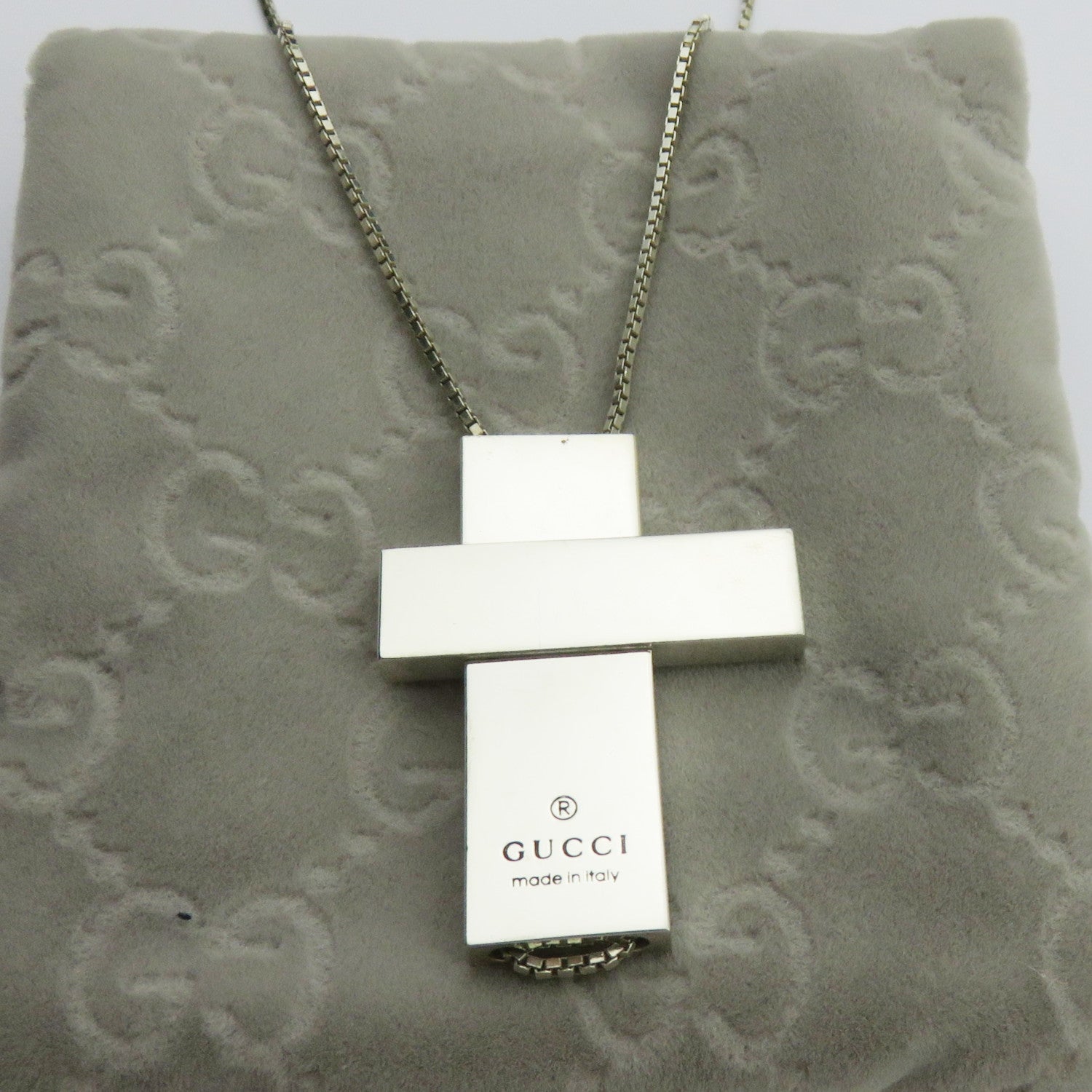 Gucci 925 Sterling Silver Large Cross Unisex Pendant Necklace with Pouch