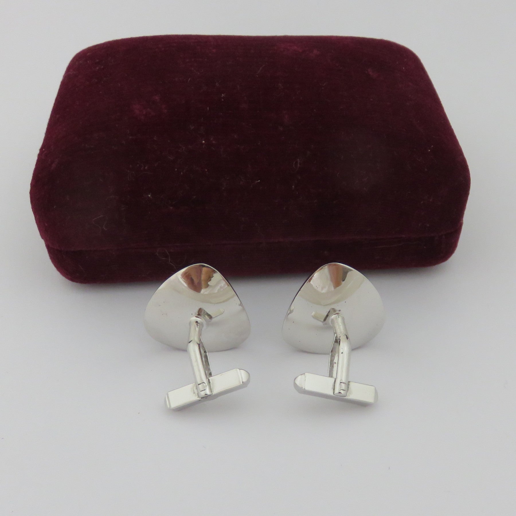 MIKIMOTO 925 Sterling Silver Akoya Pearl 8mm Triangle Geometric Cufflinks w/ Box