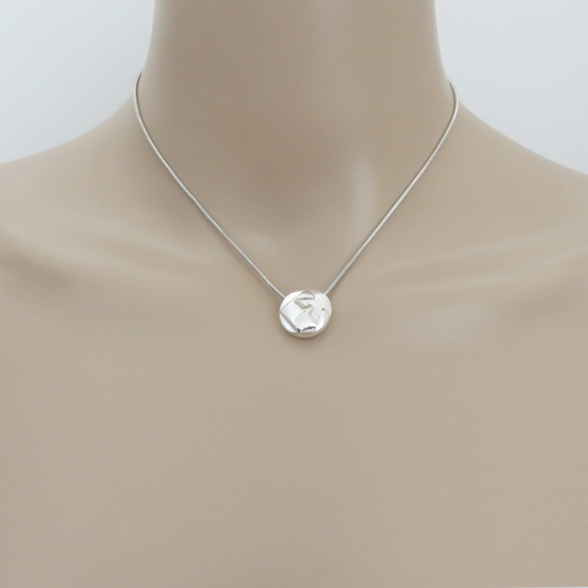 TIFFANY & CO 925 Sterling Silver Letter E Initial Choker Necklace