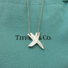 TIFFANY & CO 925 Sterling Silver Kiss X Pendant Necklace with Pouch