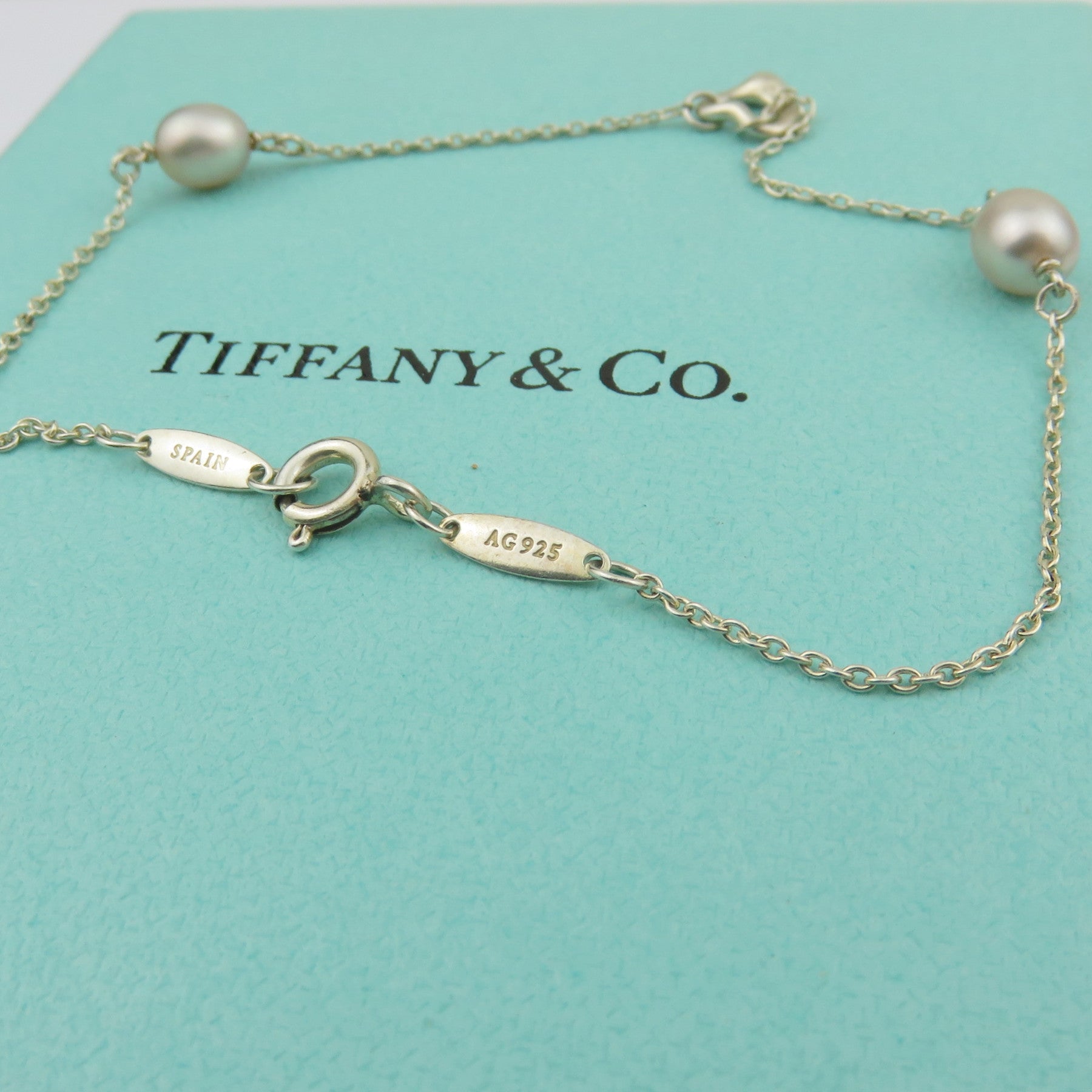 TIFFANY & CO 925 Silver Pearls By The Yard Open Heart Bracelet with Pouch Box