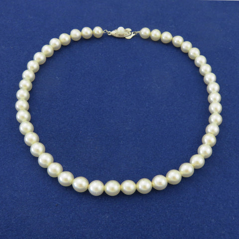 Japanese Vintage Akoya Pearl Strand Necklace 7.7-8.3mm Silver Clasp 38cm