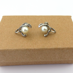Vintage Japanese 6.2mm Akoya Pearl Sterling Silver Screw On Earrings
