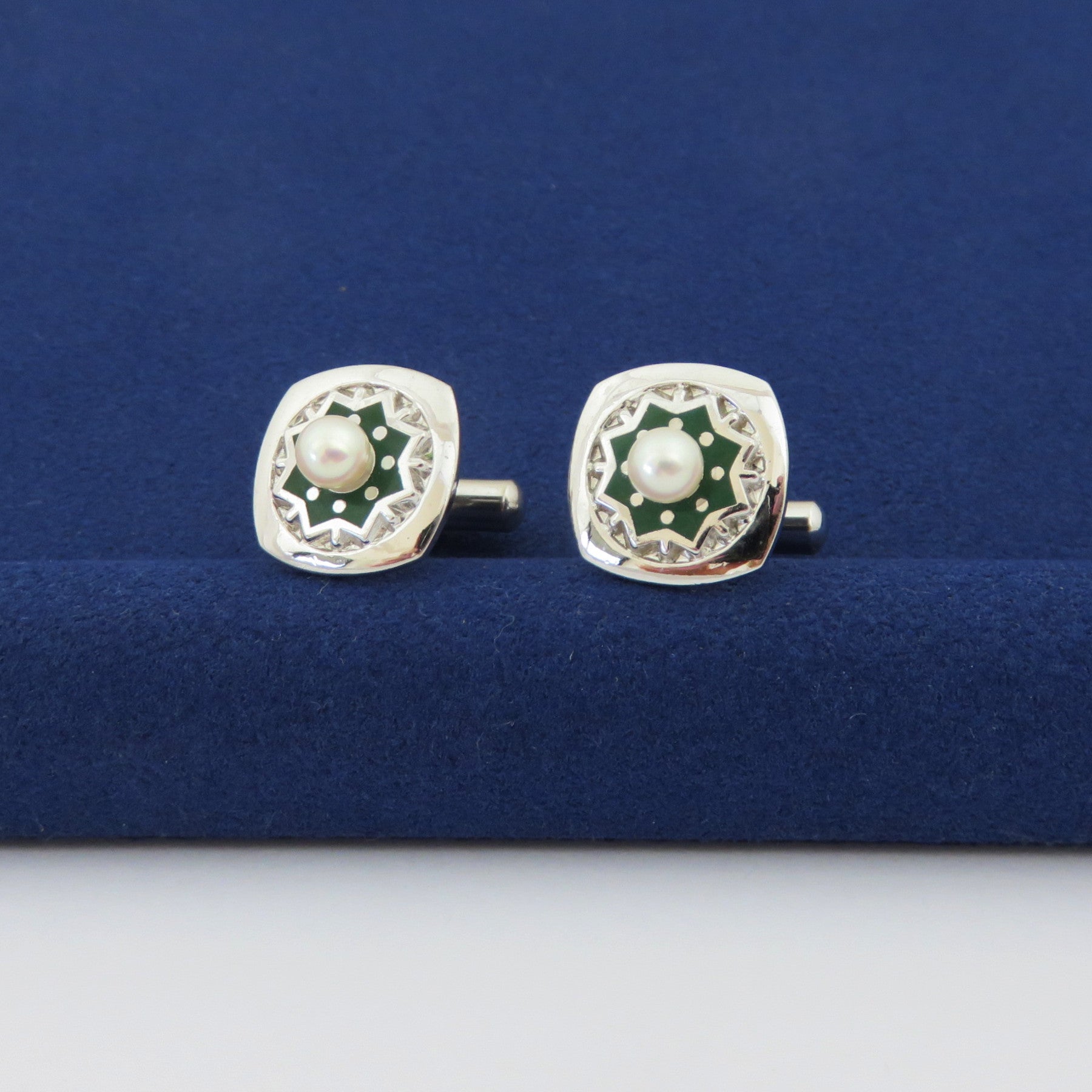 MIKIMOTO 925 Sterling Silver Green Enamel Starburst Akoya Pearl Cufflinks Rare