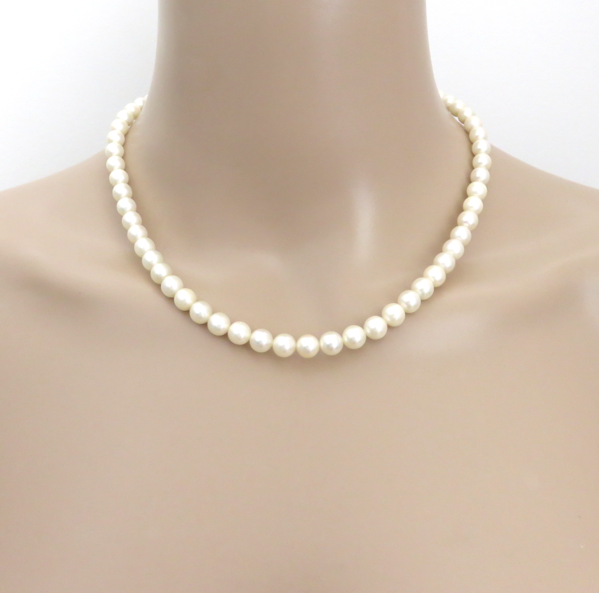 Japanese Vintage Akoya Pearl Strand Necklace 6.5-7mm Silver Clasp 42cm