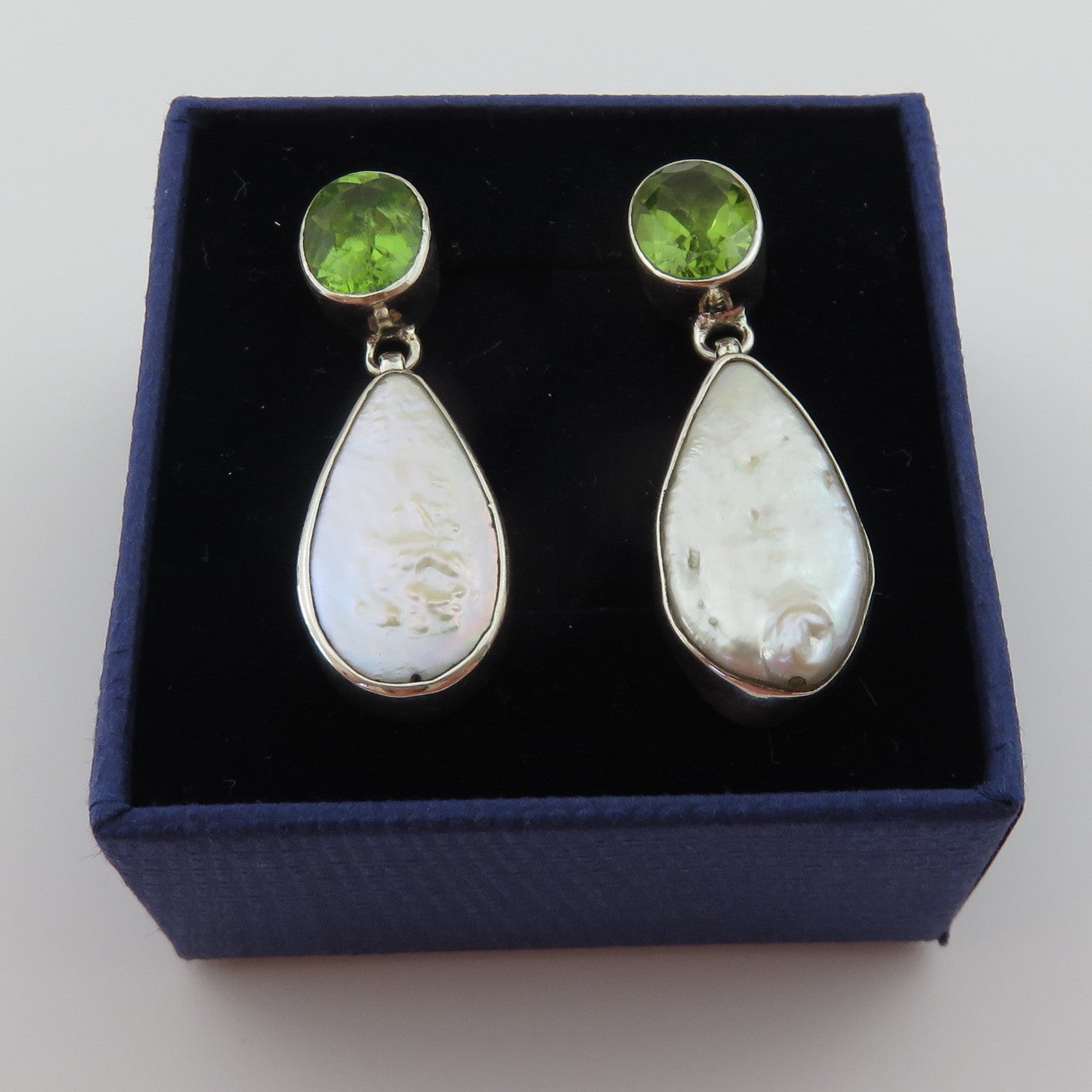Natural Peridot Mother of Pearl 925 Sterling Silver Dangle Earrings Unique Box