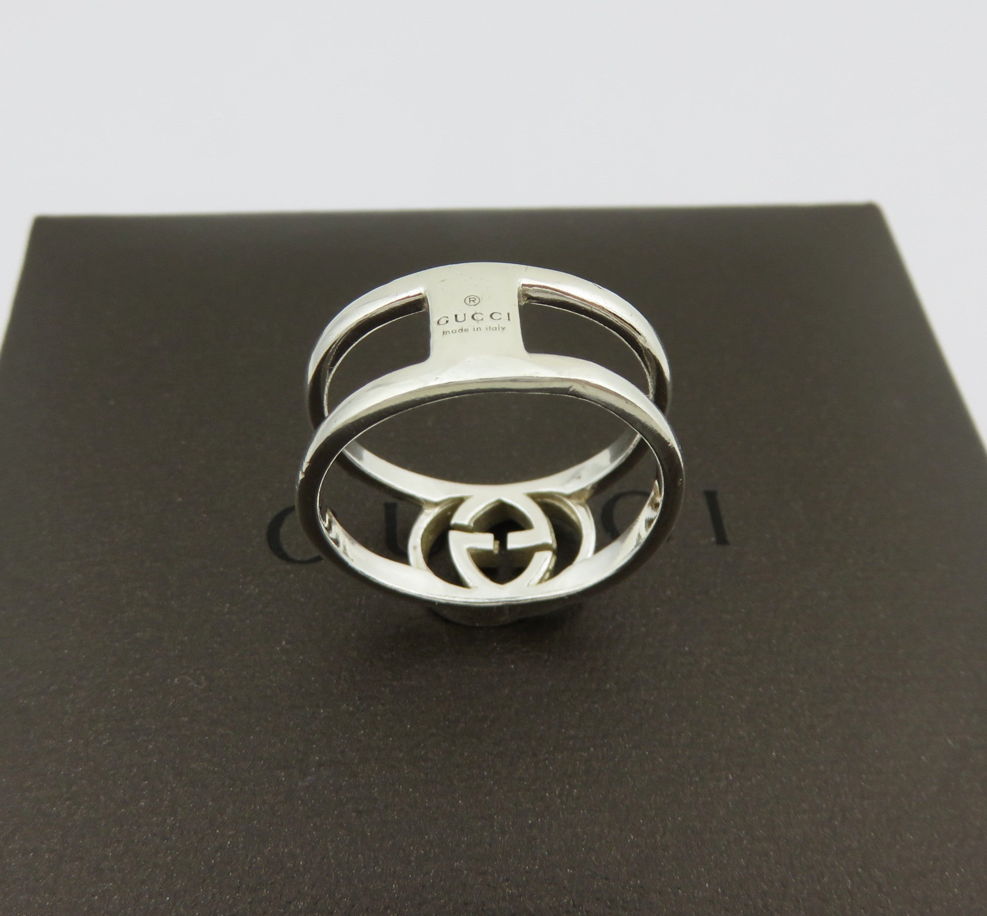 GUCCI 925 Sterling Silver Interlocking G Logo Ring Size 7.5 with Ring Box 