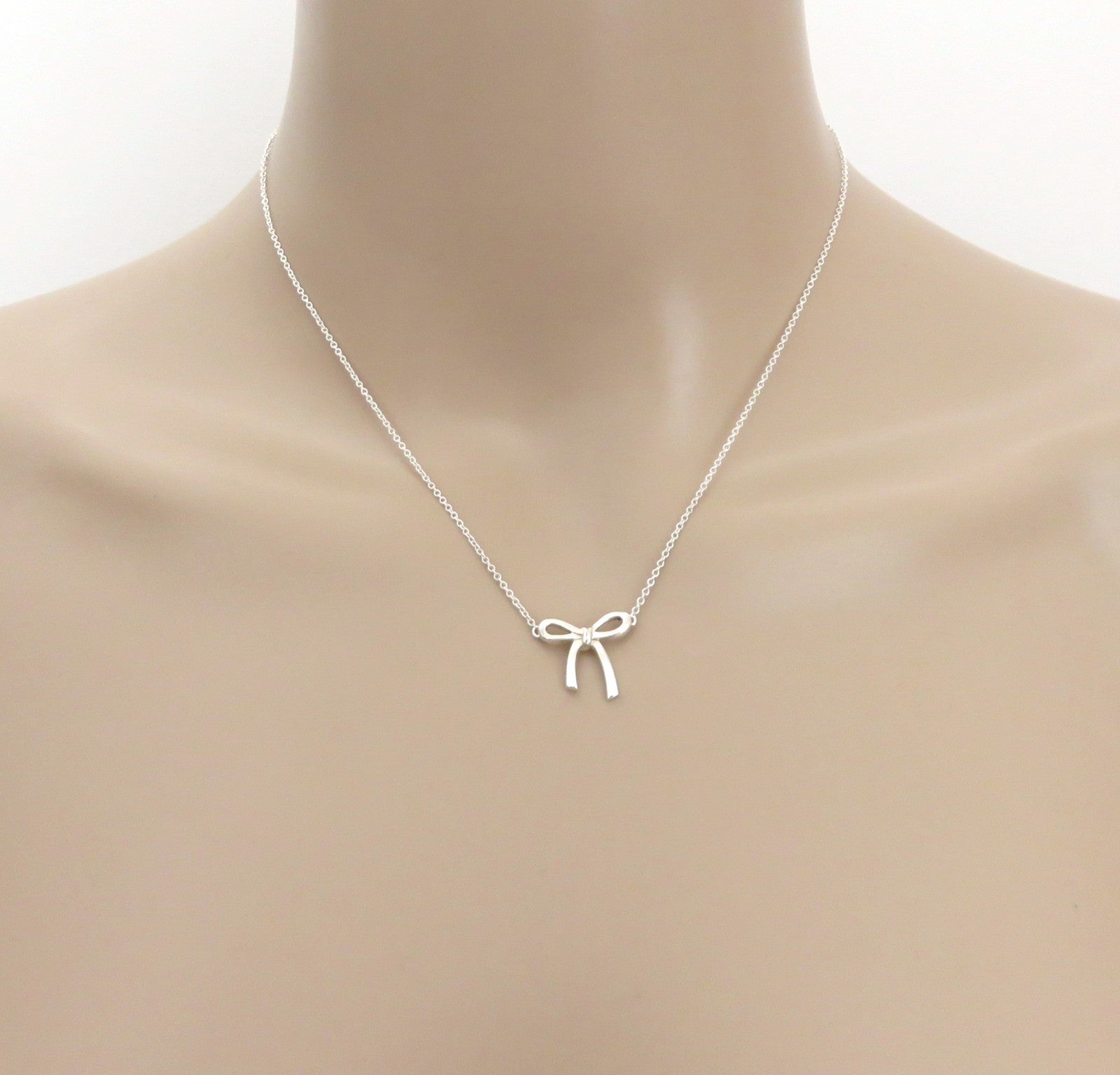 TIFFANY & CO 925 Sterling Silver Bow Ribbon Pendant Necklace Authentic