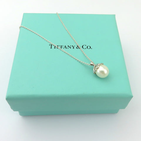 TIFFANY & CO 925 Sterling Silver Pearl Pendant Necklace Authentic with Box