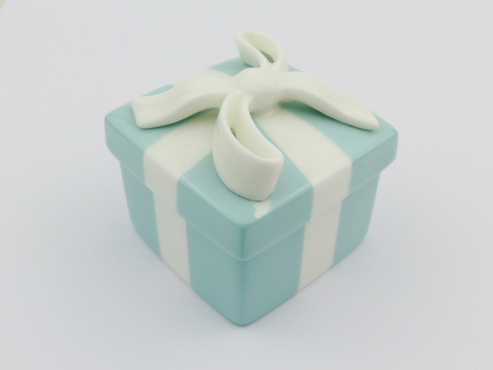 Authentic Tiffany & Co. Porcelain Blue Box Trinket Box – 5cm Square