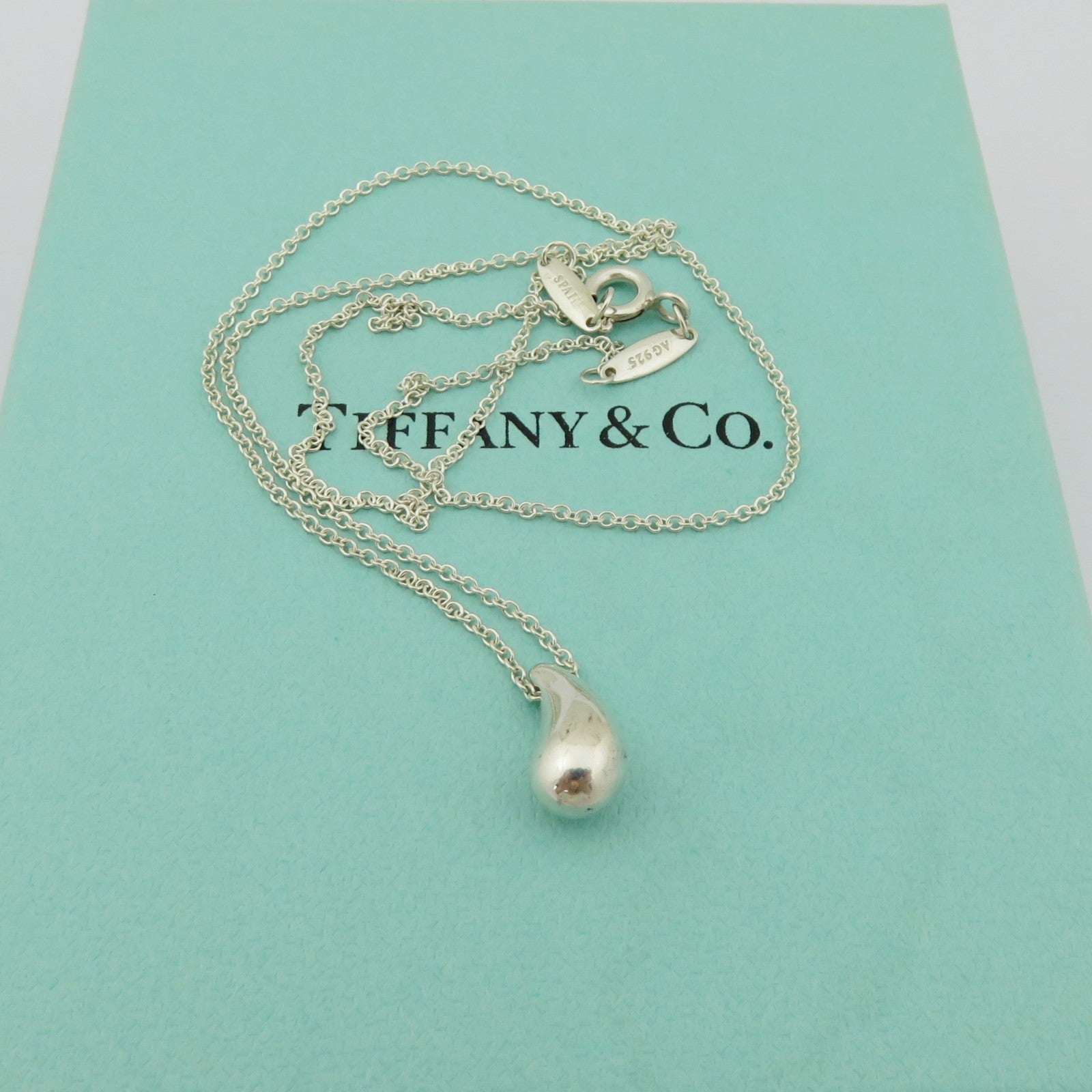 Tiffany & Co 925 Sterling Silver Teardrop Pendant Necklace Authentic