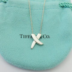 TIFFANY & CO 925 Sterling Silver Kiss X Pendant Necklace with Pouch