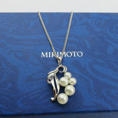 Mikimoto 925 Sterling Silver Grape 5 Akoya Pearl Pendant Necklace w/ Box