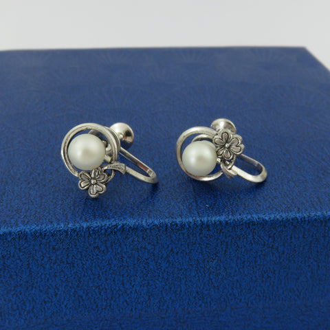 Mikimoto 925 Sterling Silver Flower Akoya Pearl Screw On Earrings