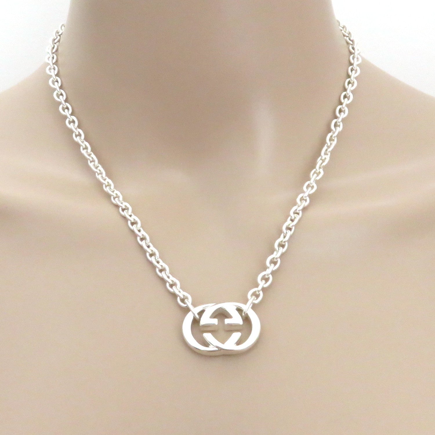 Gucci 925 Sterling Silver Interlocking G Oval Link Unisex Pendant Necklace