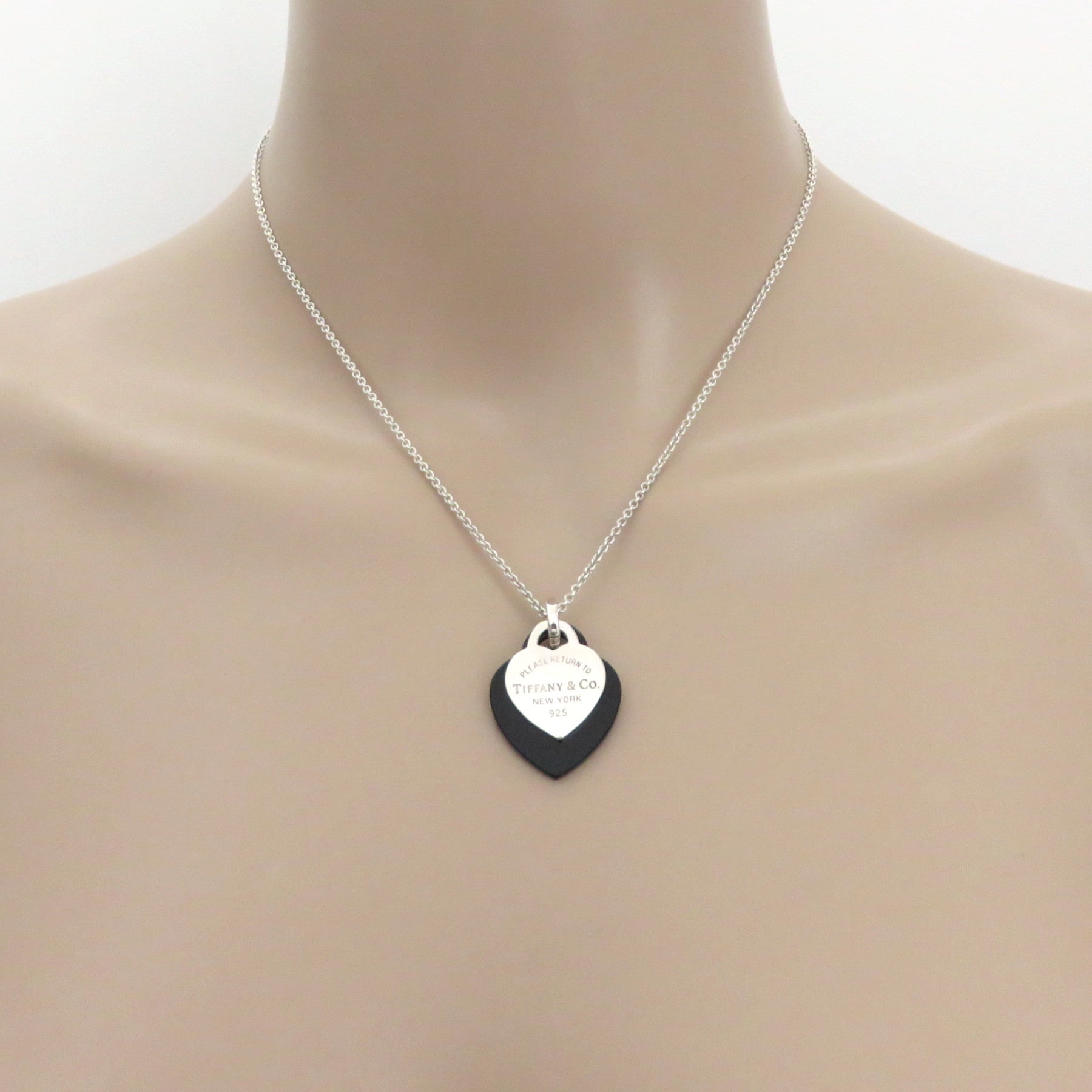 TIFFANY & CO 925 Sterling Silver Onyx Return to Tiffany Double Heart Necklace