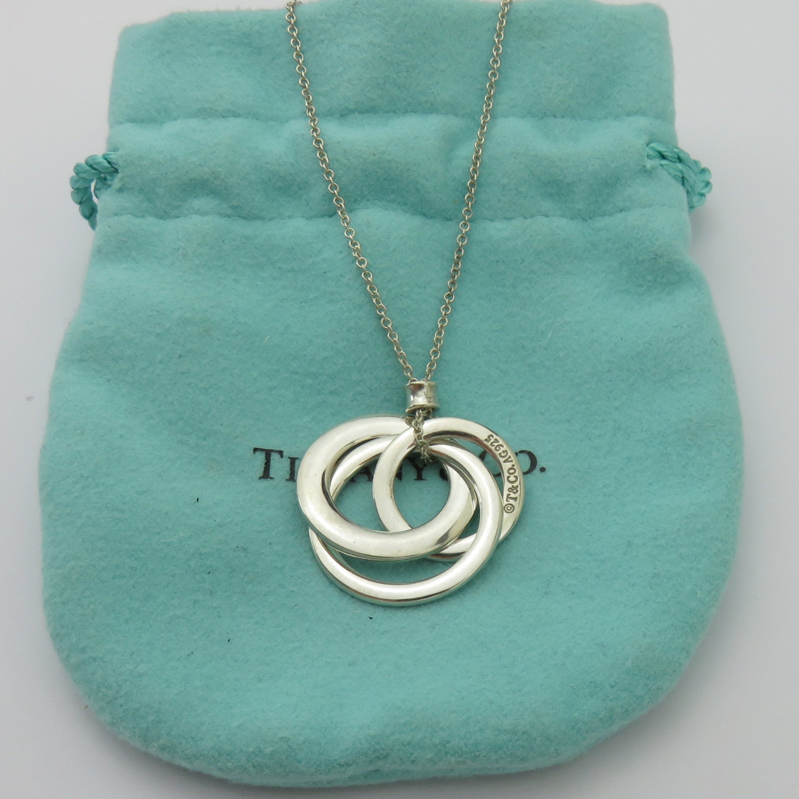 TIFFANY & CO 925 Sterling Silver 1837 Interlocking Circles Pendant Necklace 