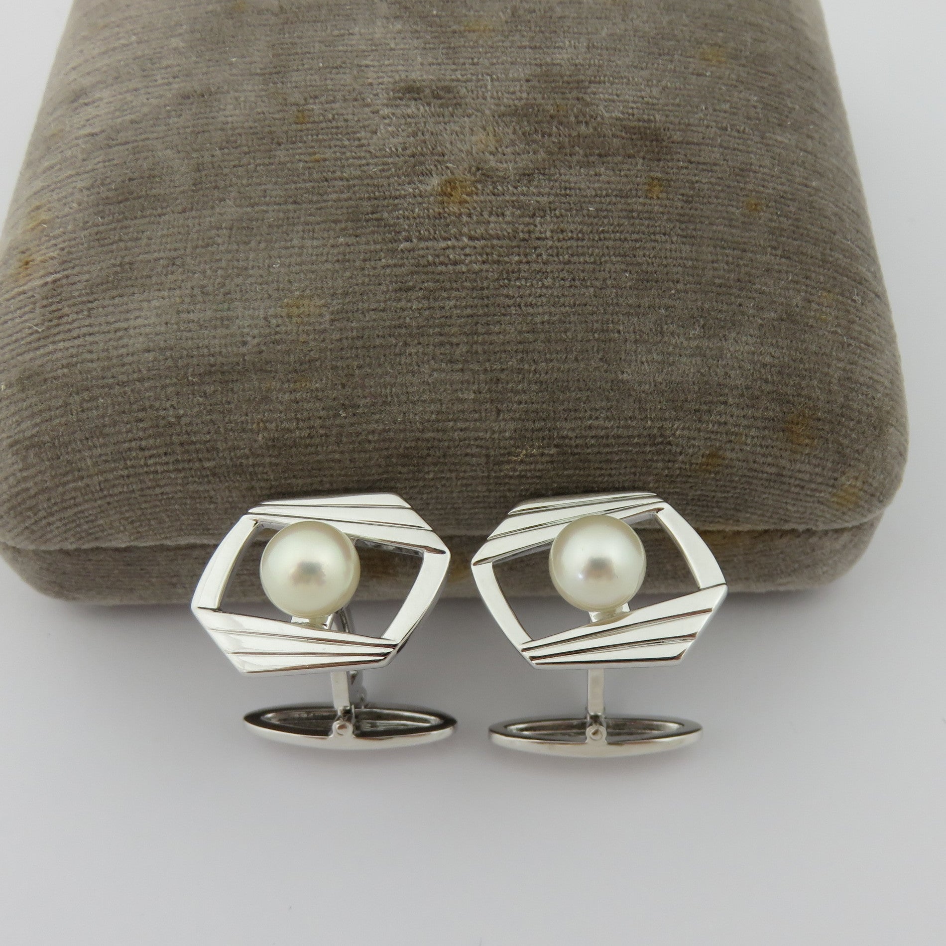 MIKIMOTO 925 Sterling Silver Akoya Pearl 7mm Geometric Cufflinks 