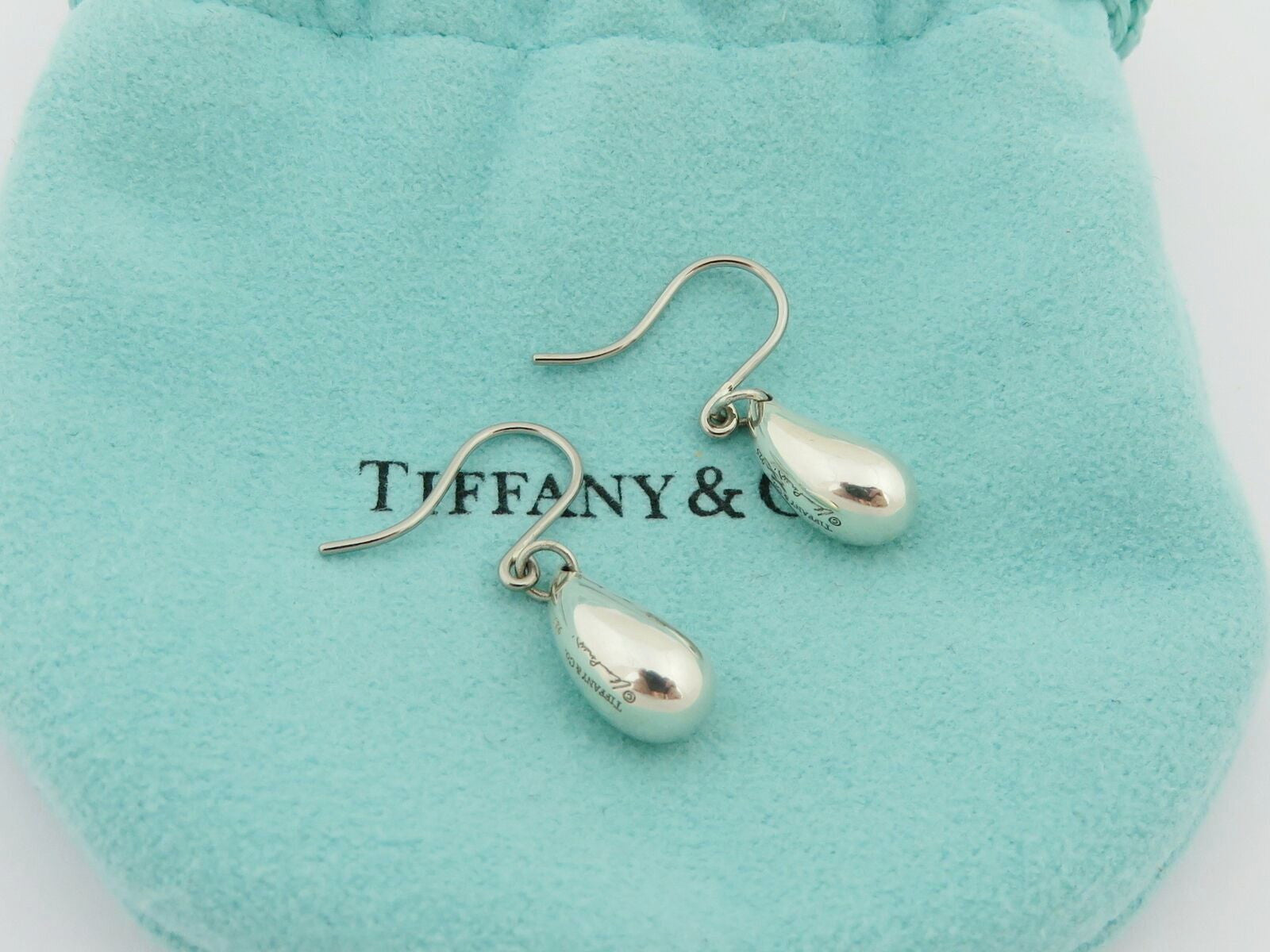 TIFFANY & CO 925 Sterling Silver Teardrop Dangle Earrings with Pouch