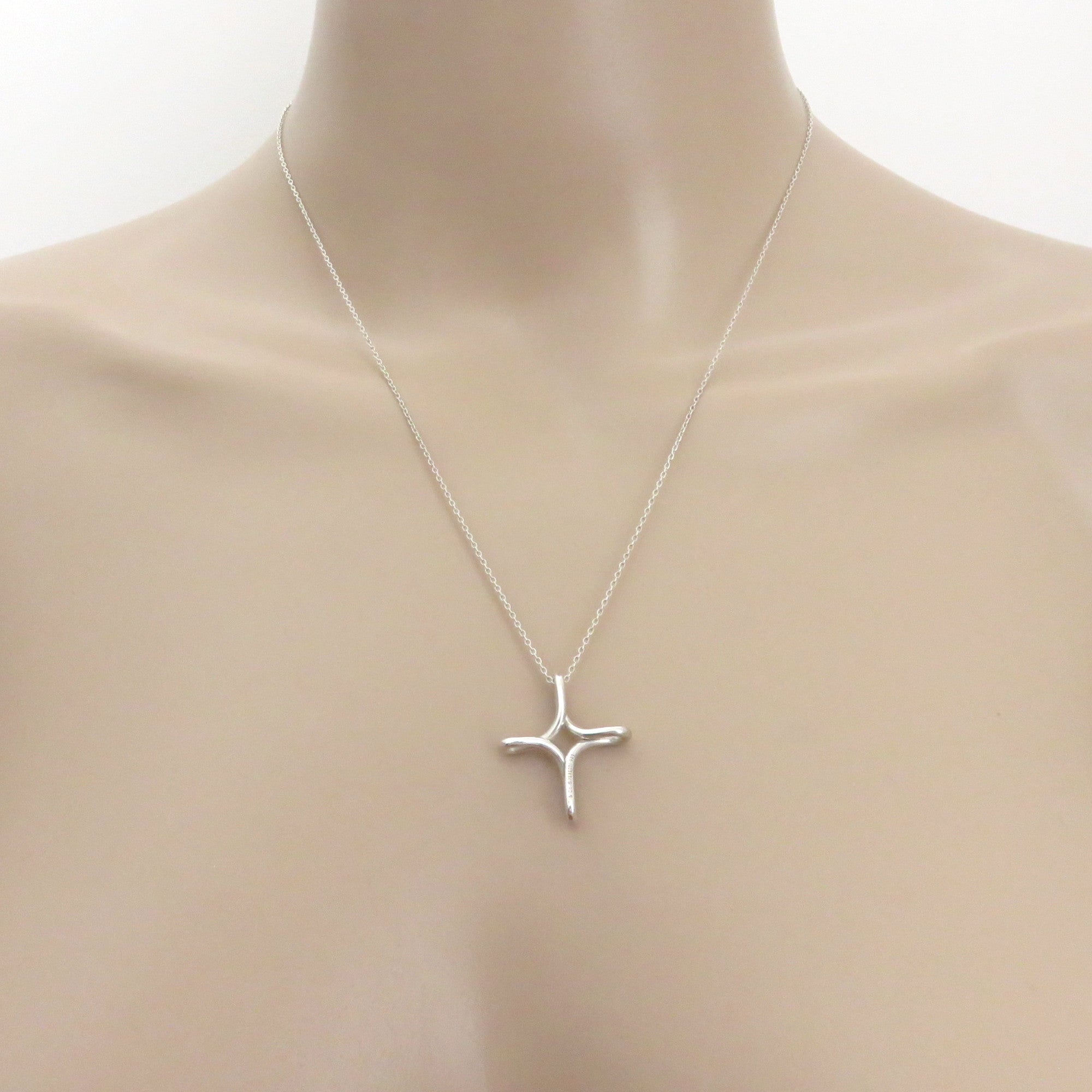 TIFFANY & CO 925 Sterling Silver Infinity Cross Pendant Necklace 