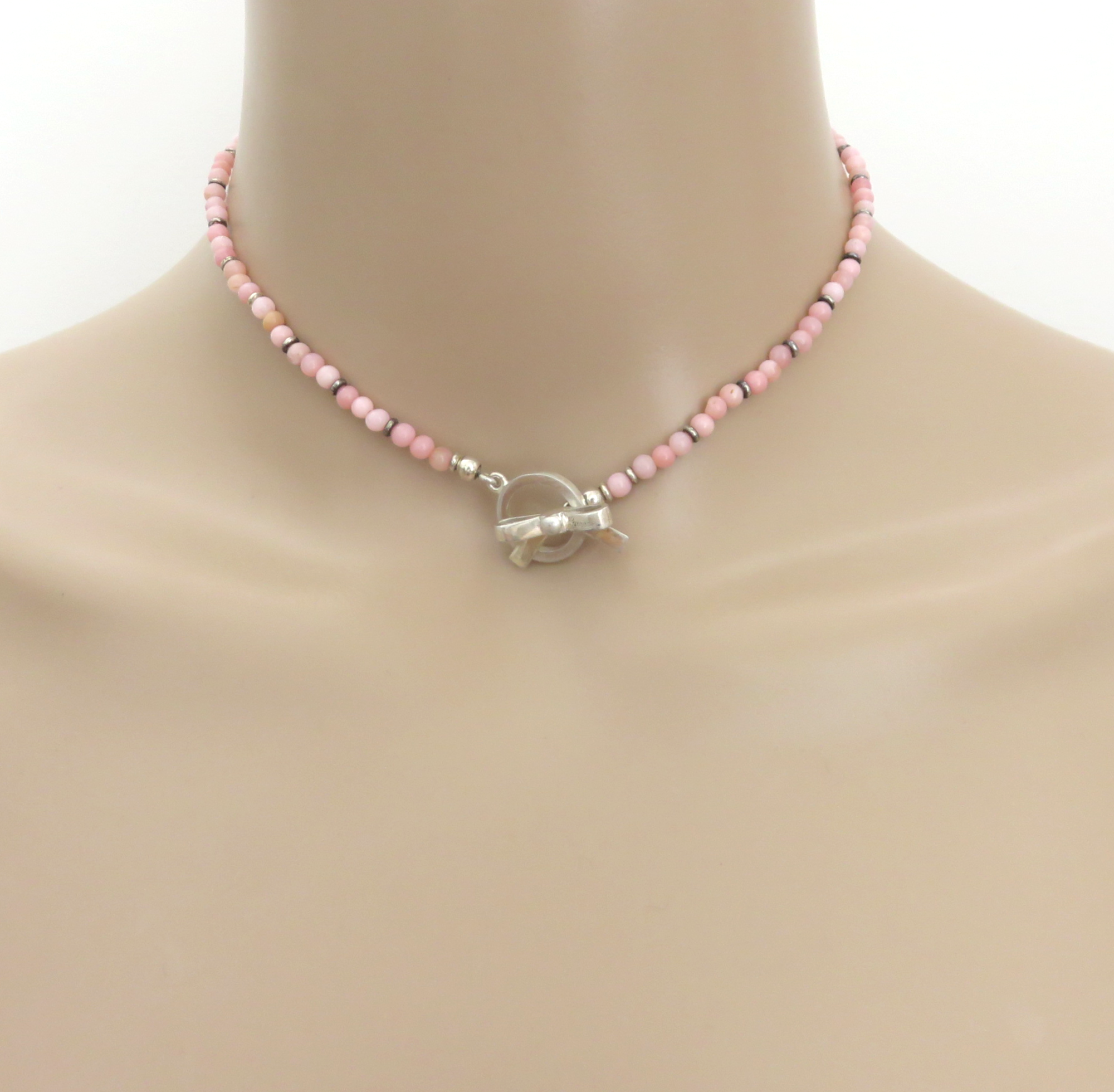 GUCCI 925 Sterling Silver Pink Beads Ribbon Toggle Choker Necklace with Box