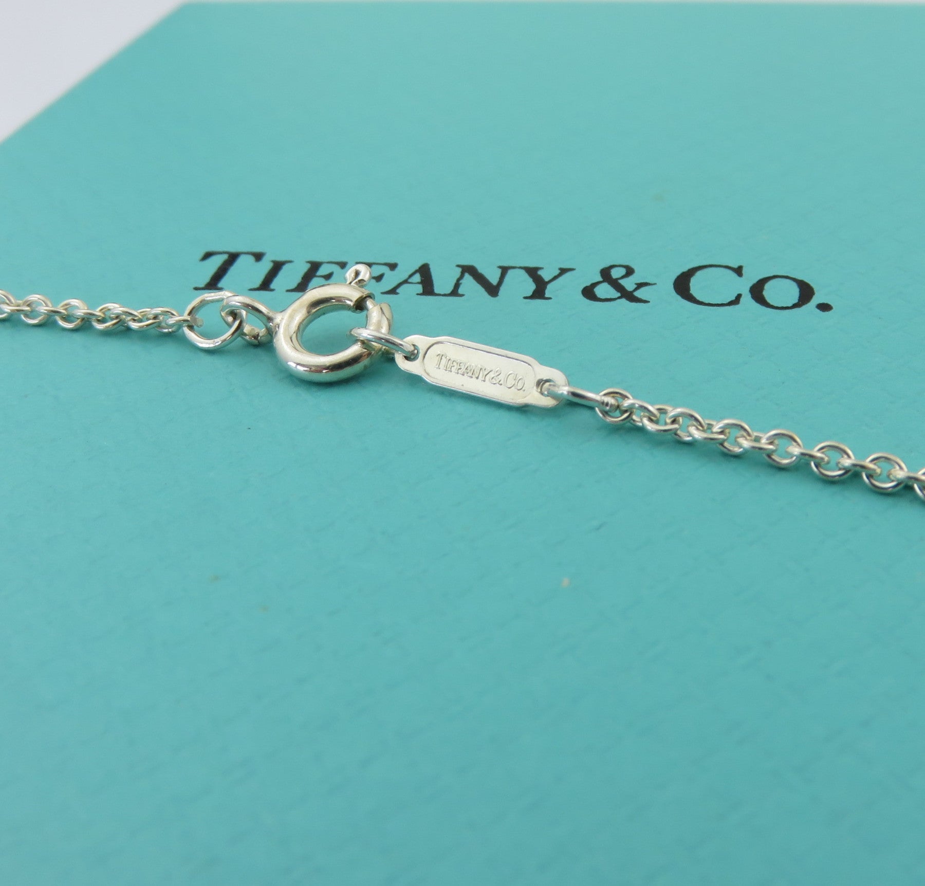 TIFFANY & CO 925 Sterling Silver 18K Gold Triple Bow Ribbon Pendant Necklace