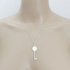 TIFFANY & CO 925 Sterling Silver Return to Tiffany Round Key Pendant Necklace 